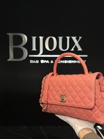 Chanel Chanel Medium Coco Handle GHW