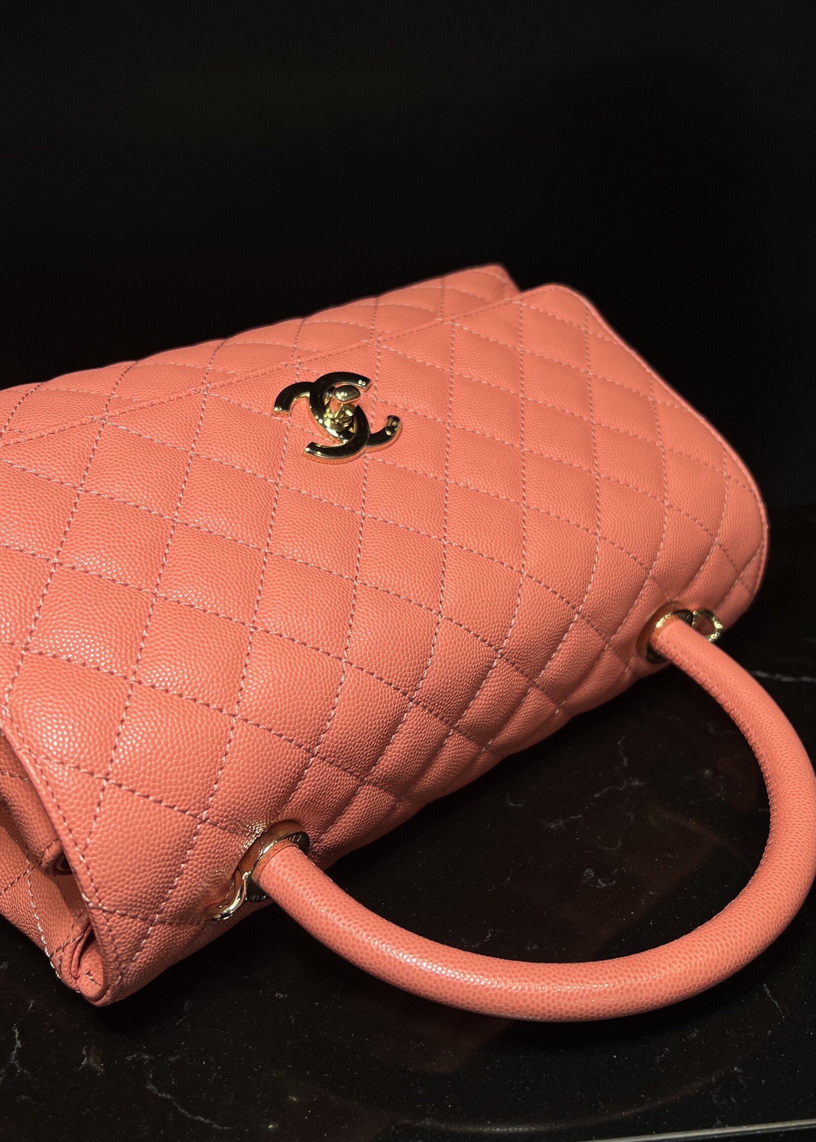 Chanel Chanel Medium Coco Handle GHW