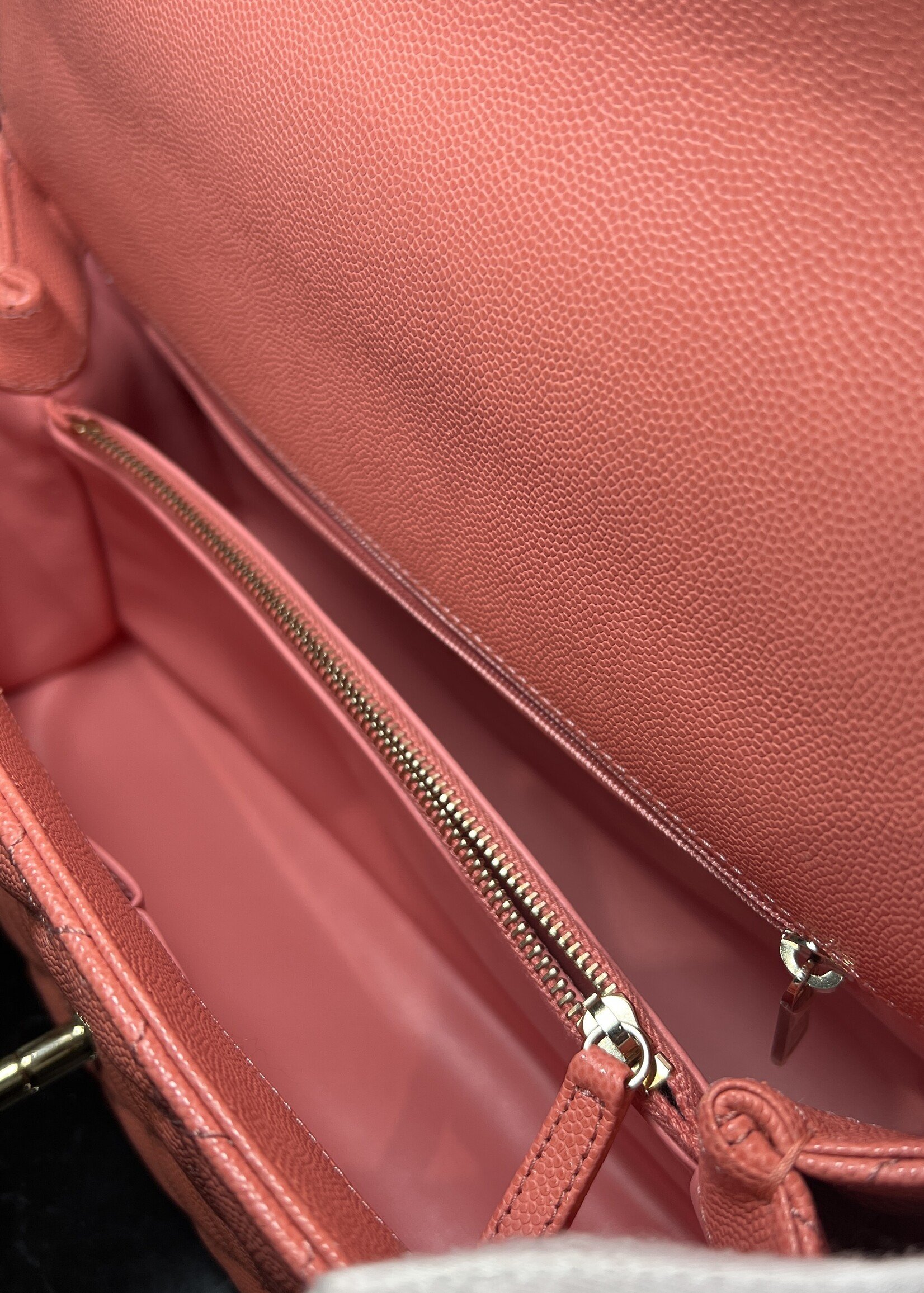 Chanel Chanel Medium Coco Handle GHW