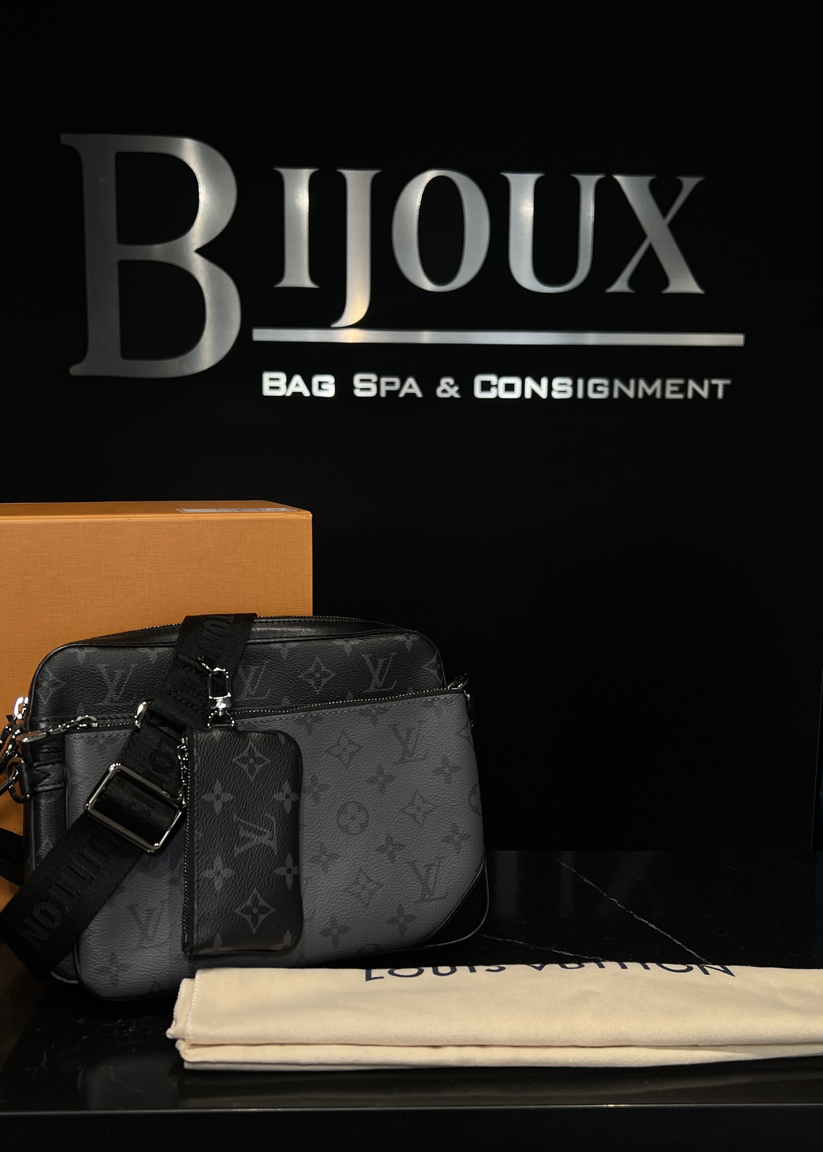 Louis Vuitton SOLD - Louis Vuitton Trio Messenger Bag