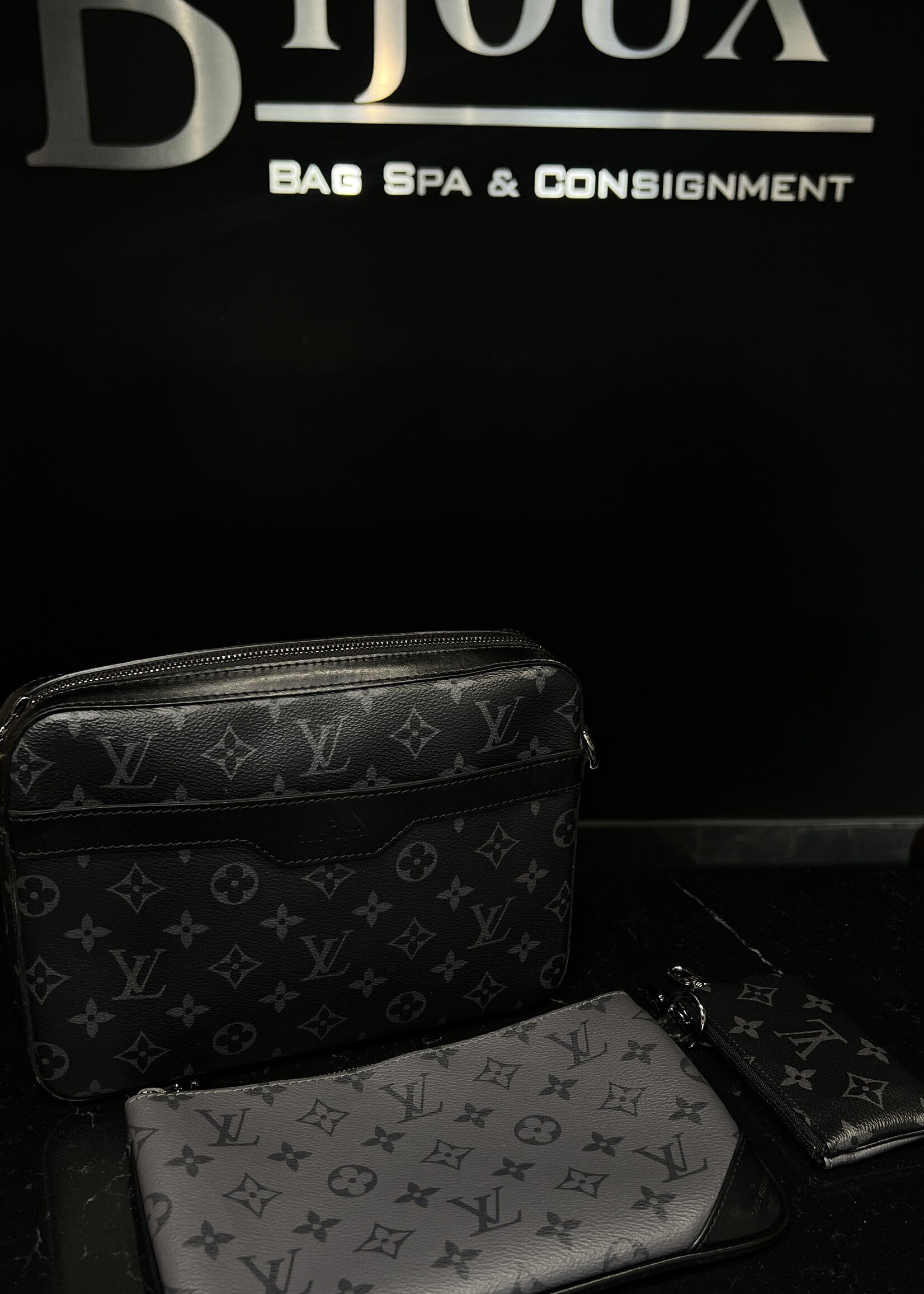 Louis Vuitton Louis Vuitton Trio Messenger Bag