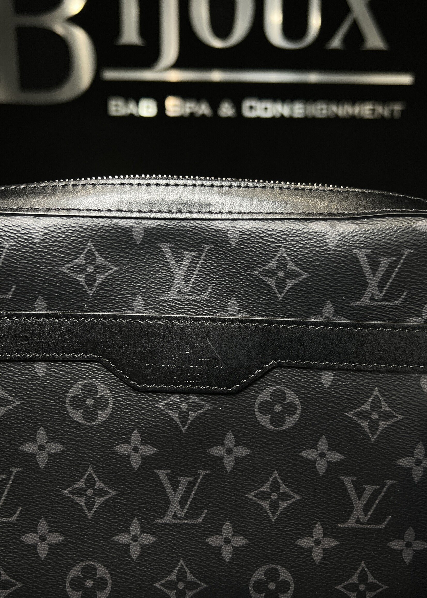 Louis Vuitton Louis Vuitton Trio Messenger Bag