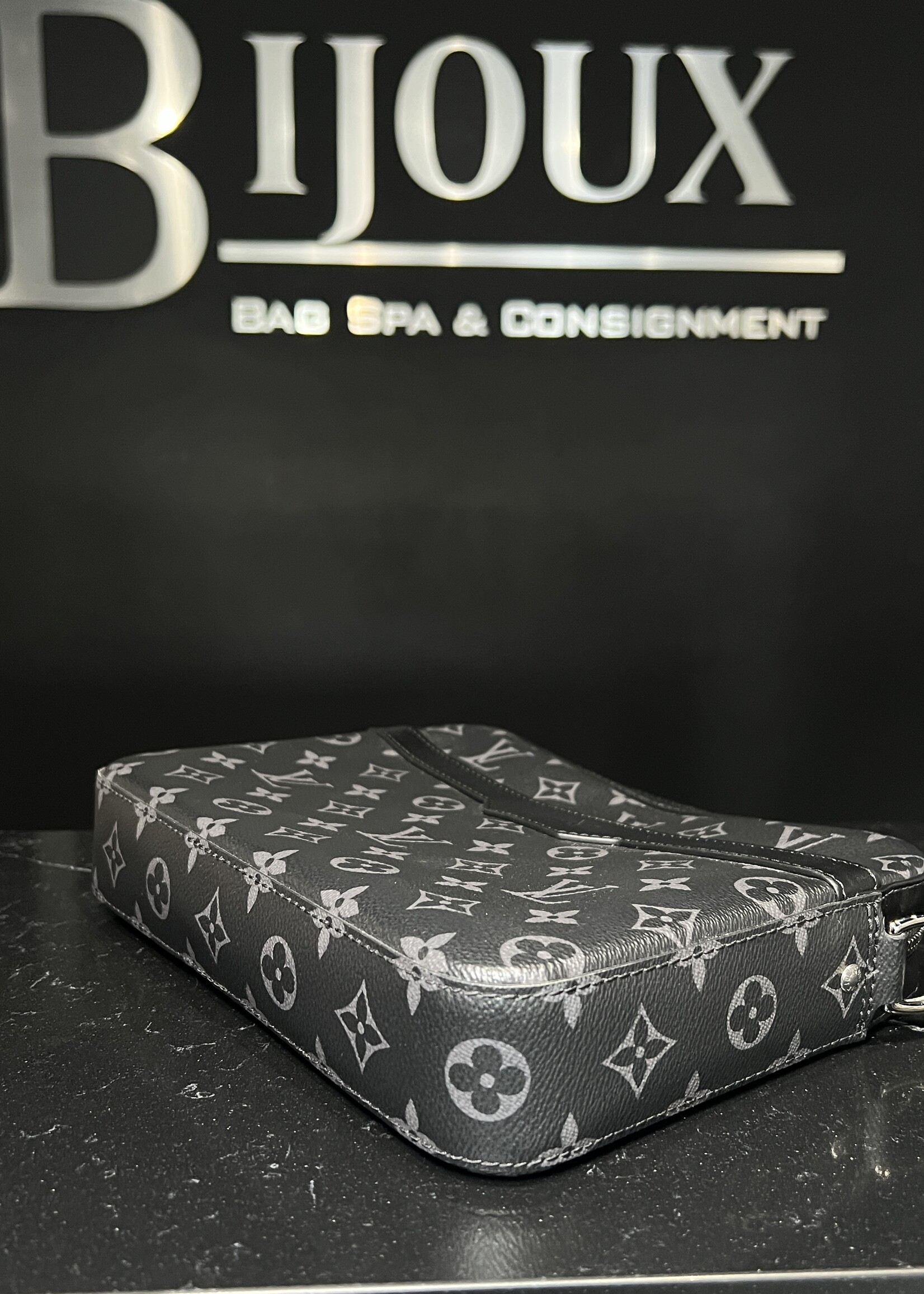 Louis Vuitton SOLD - Louis Vuitton Trio Messenger Bag