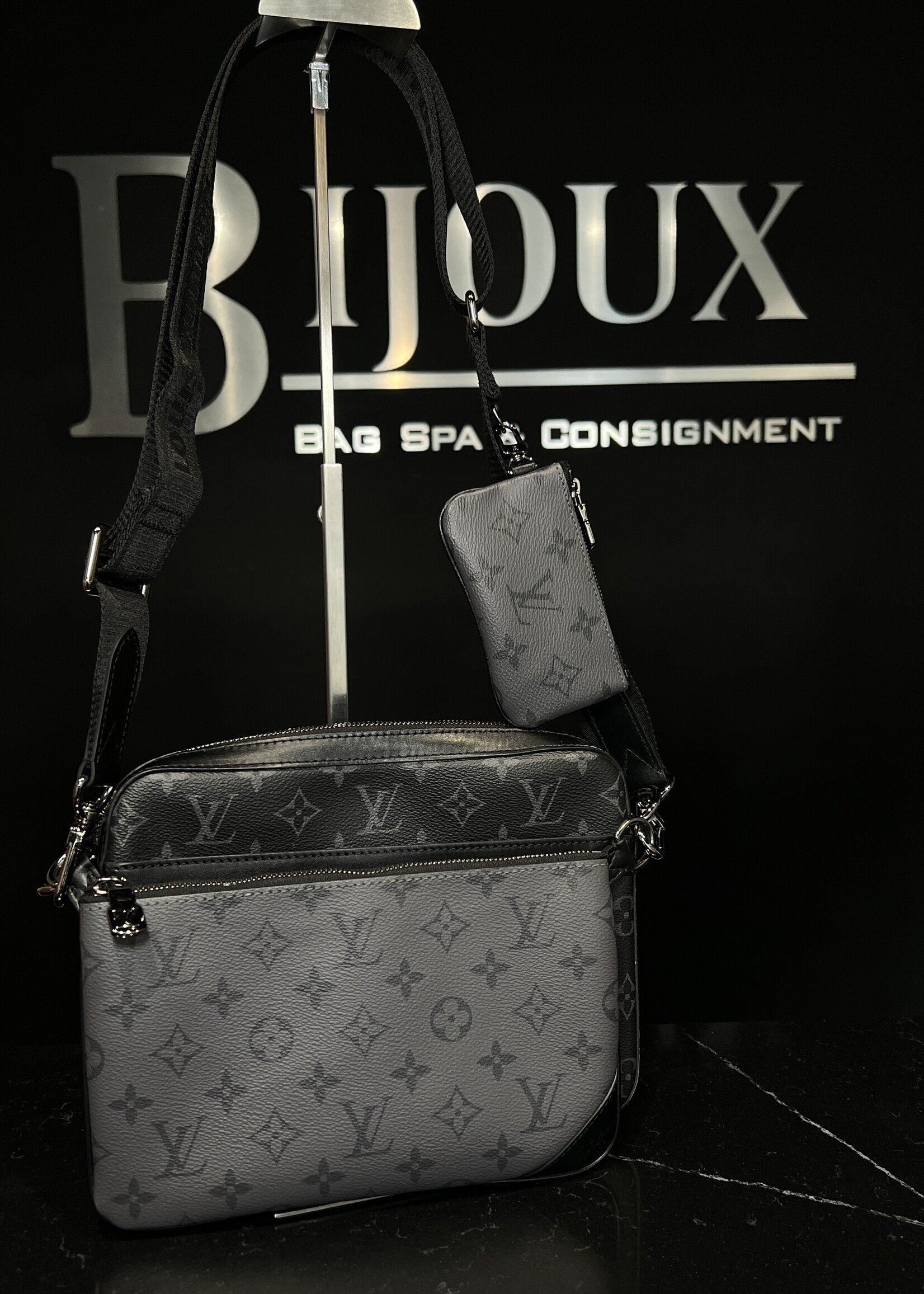 Louis Vuitton Louis Vuitton Trio Messenger Bag