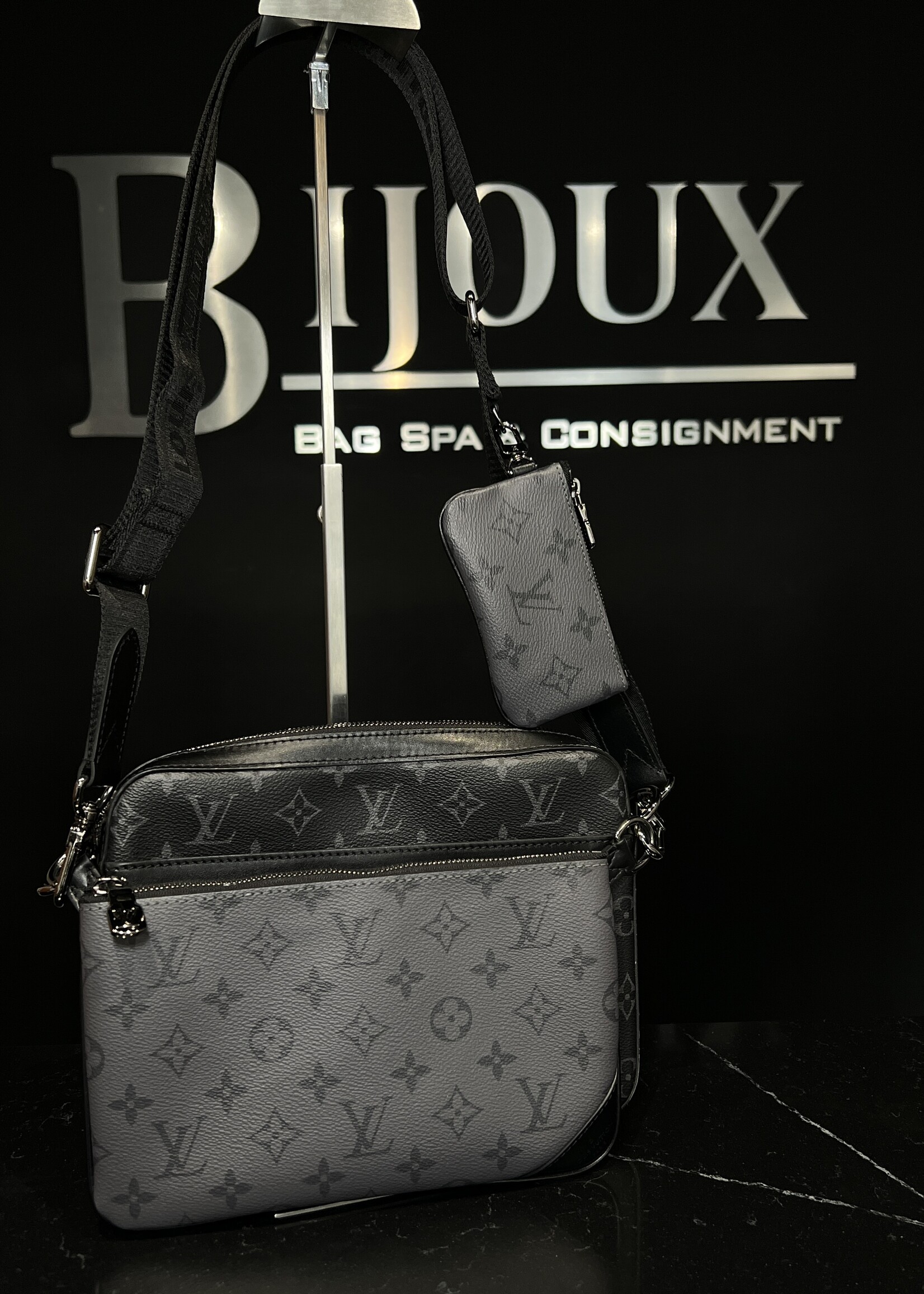 Louis Vuitton SOLD - Louis Vuitton Trio Messenger Bag