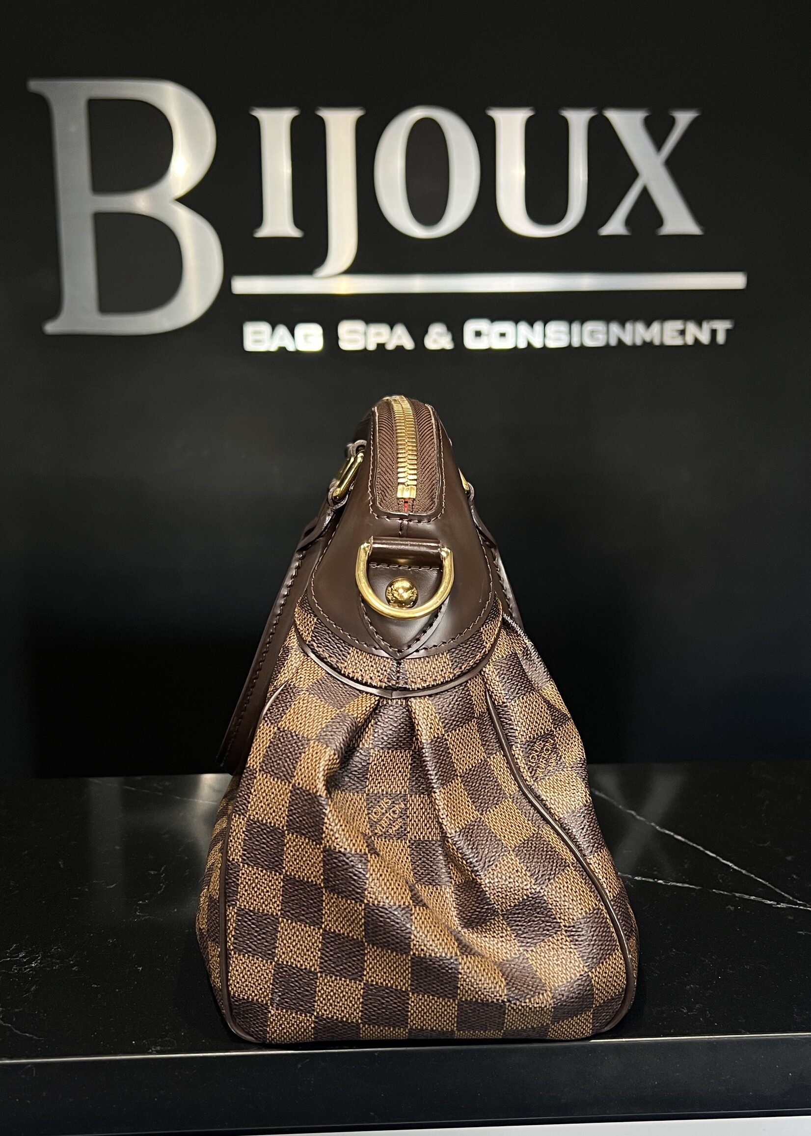 Louis Vuitton SOLD - Louis Vuitton Trevi MM