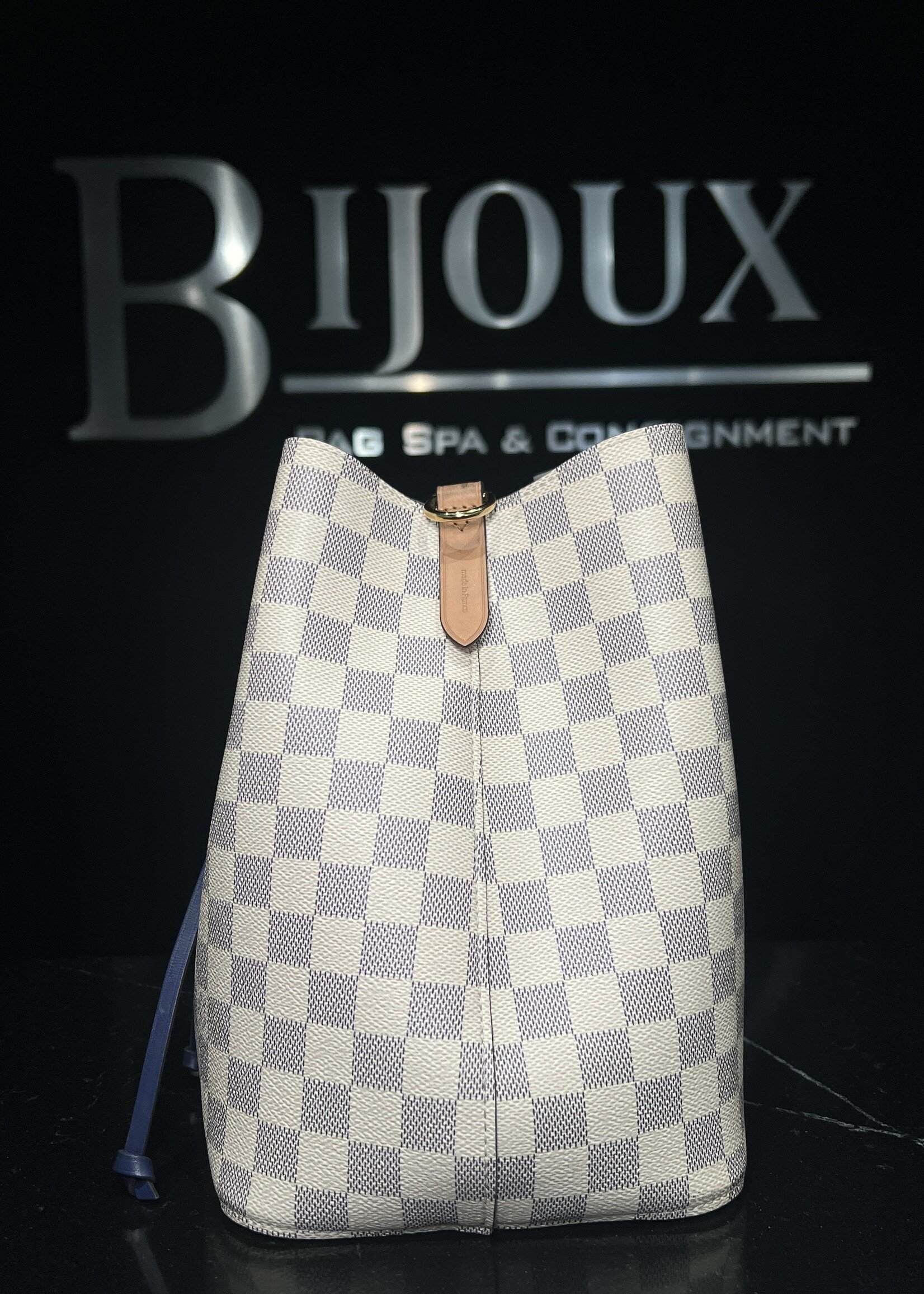 Louis Vuitton Louis Vuitton Noe MM Azur