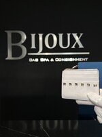 Valentino Valentino Rockstud Grainy Calfskin Cardholder