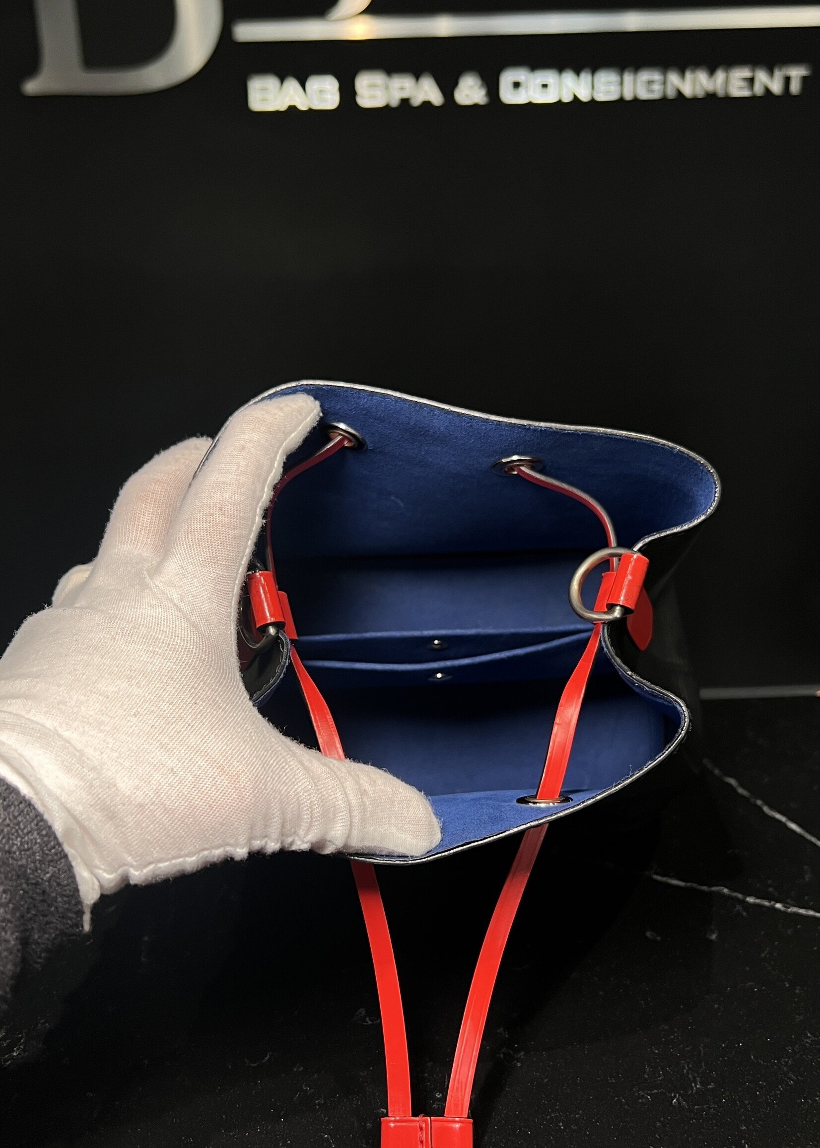 Louis Vuitton Louis Vuitton Neo Noe BB