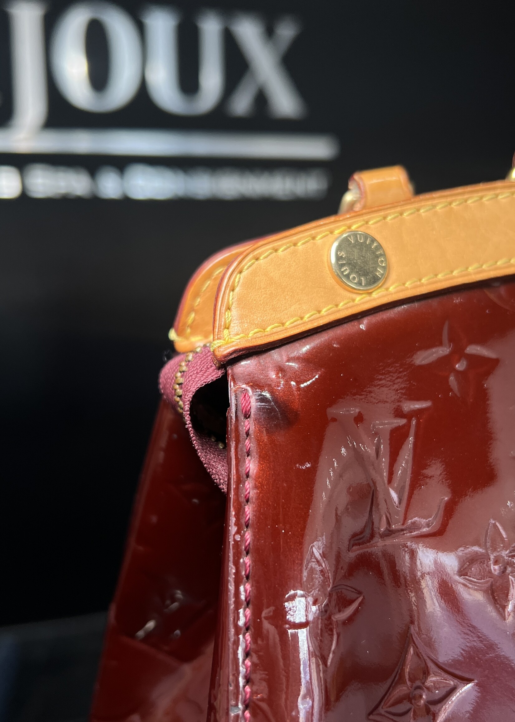 Louis Vuitton Louis Vuitton Brea Vernis MM