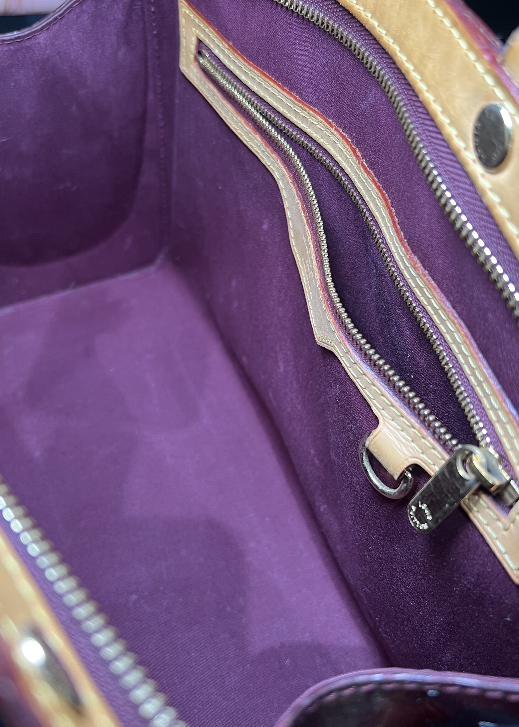 Louis Vuitton Louis Vuitton Brea Vernis MM