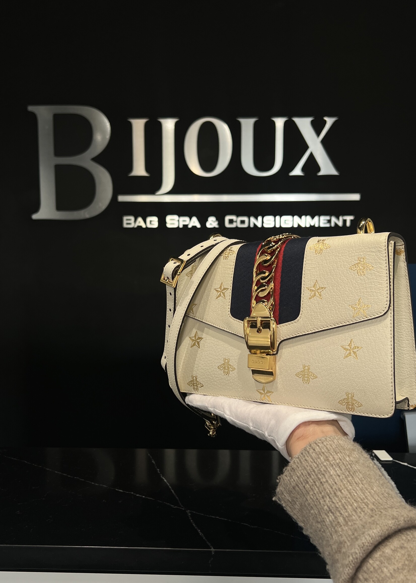 Gucci SOLD - Gucci Sylvie Bee Bag