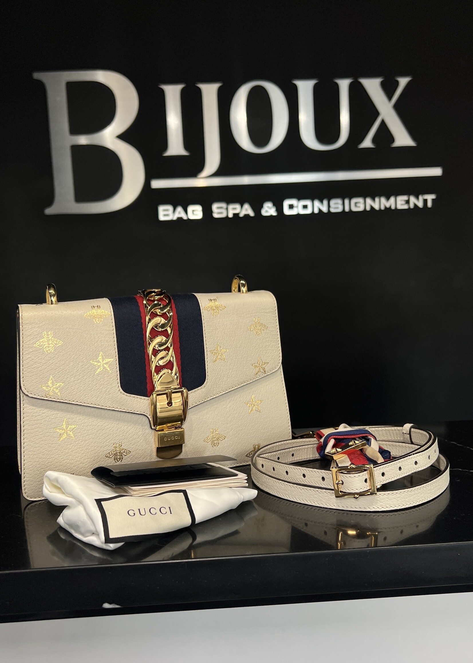 Gucci SOLD - Gucci Sylvie Bee Bag