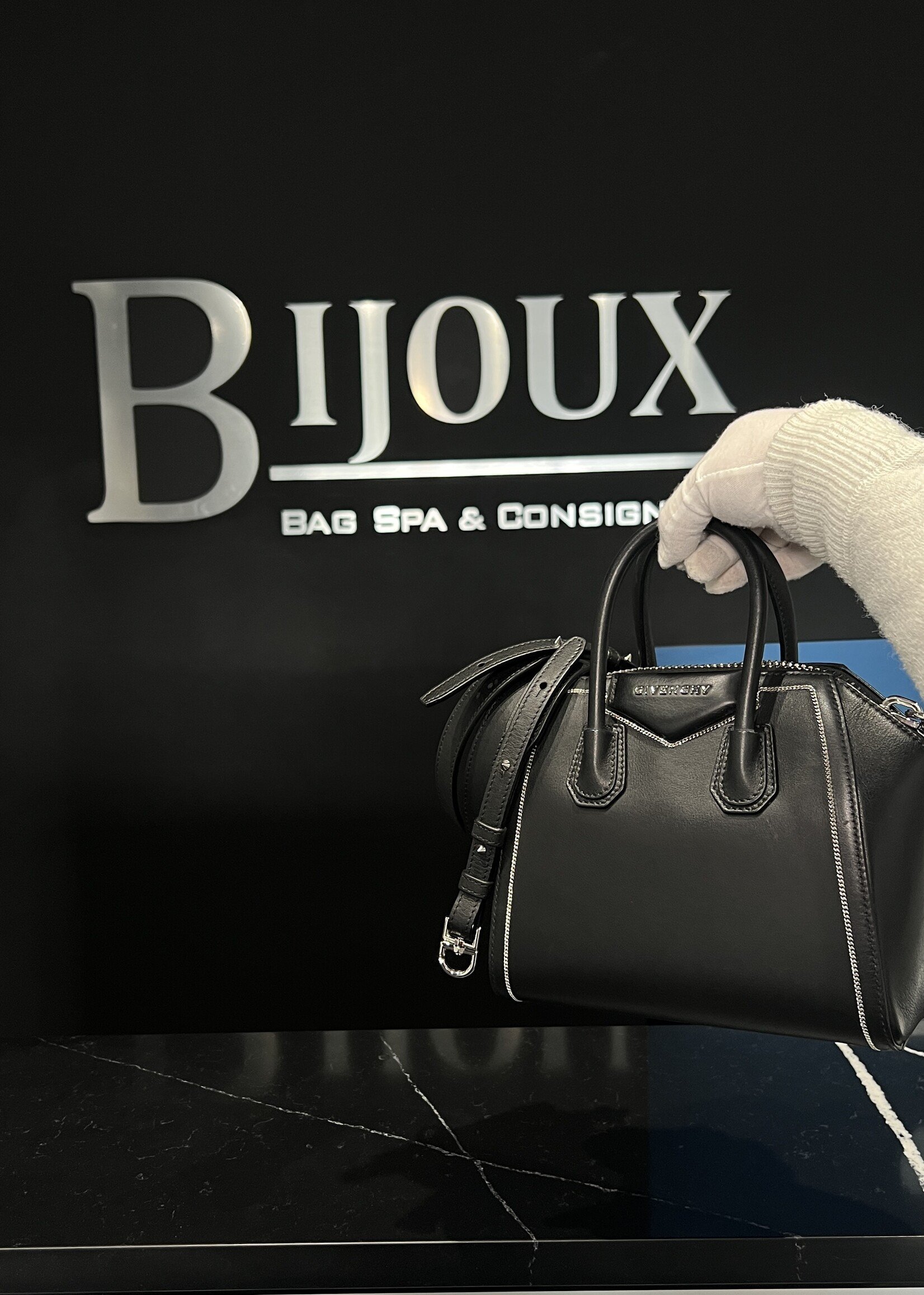 Givenchy Givenchy Mini Antigona