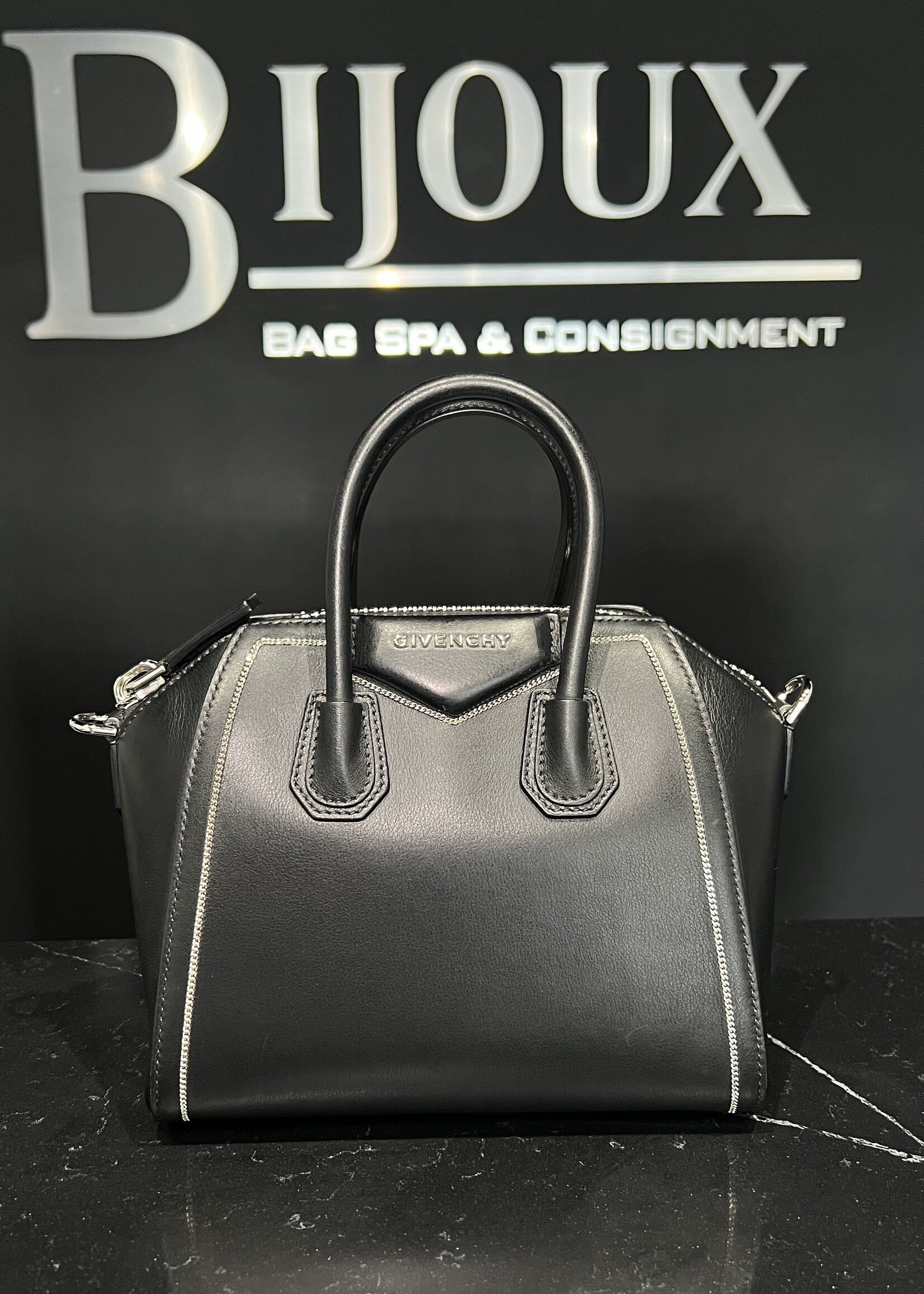 Givenchy SOLD - Givenchy Mini Antigona