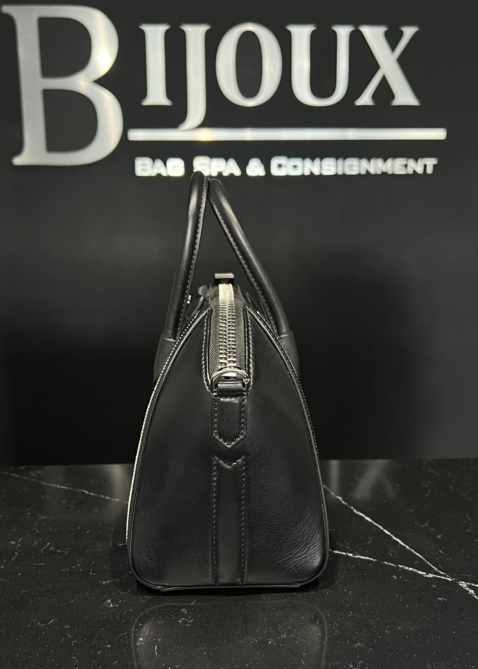 Givenchy SOLD - Givenchy Mini Antigona