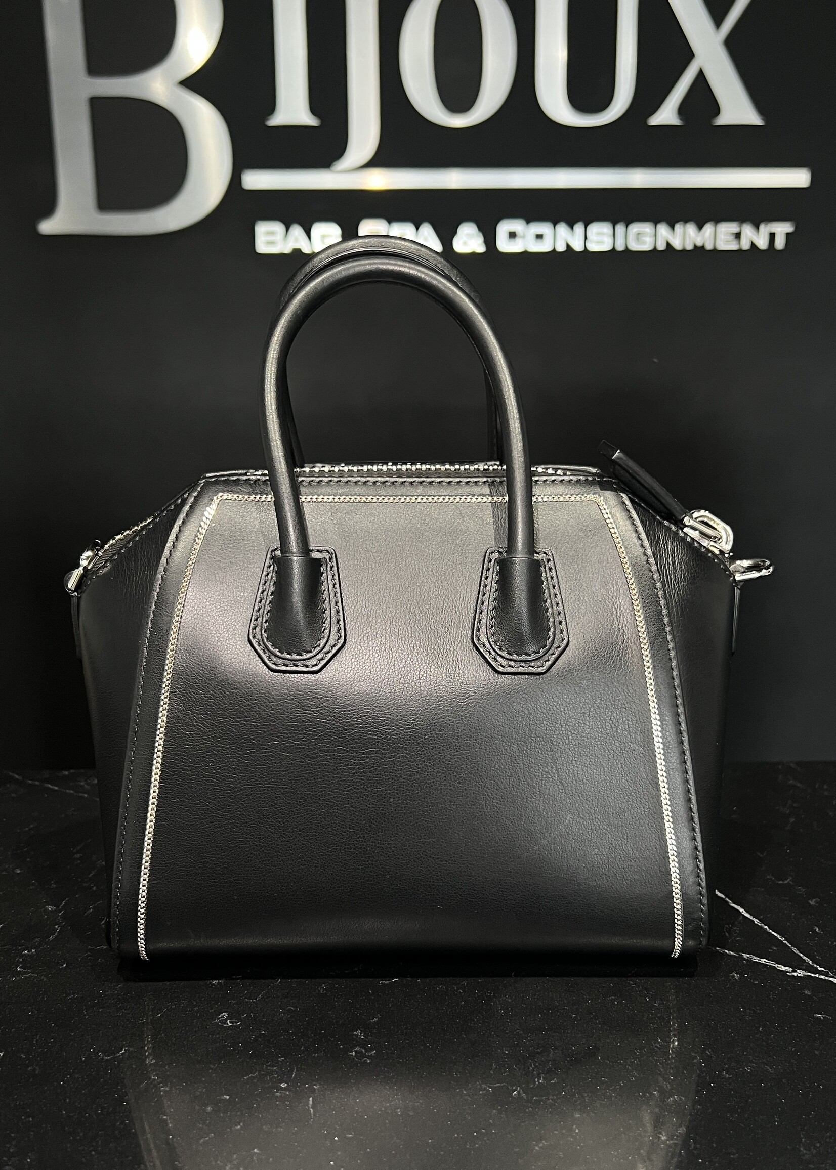 Givenchy SOLD - Givenchy Mini Antigona