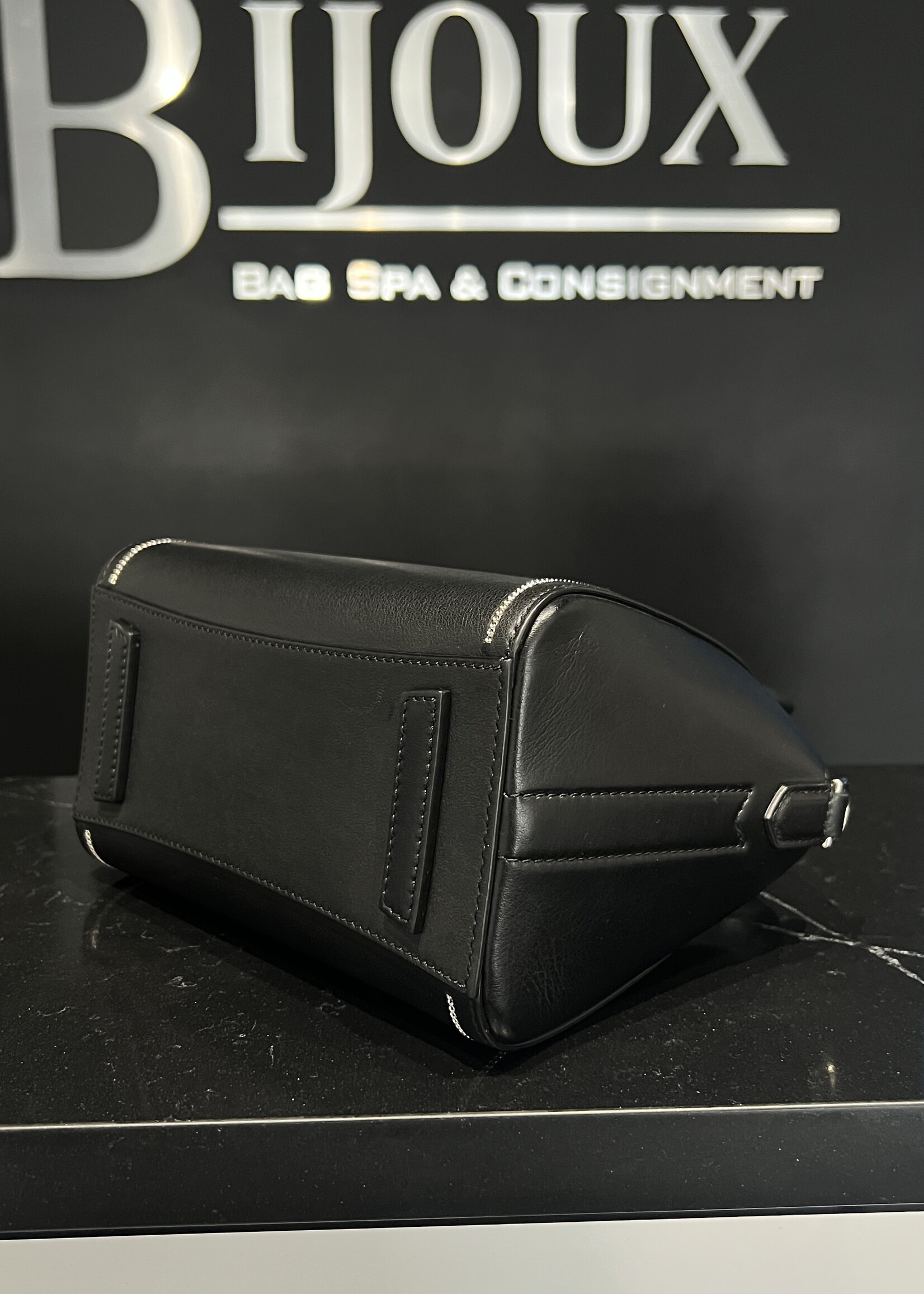 Givenchy SOLD - Givenchy Mini Antigona