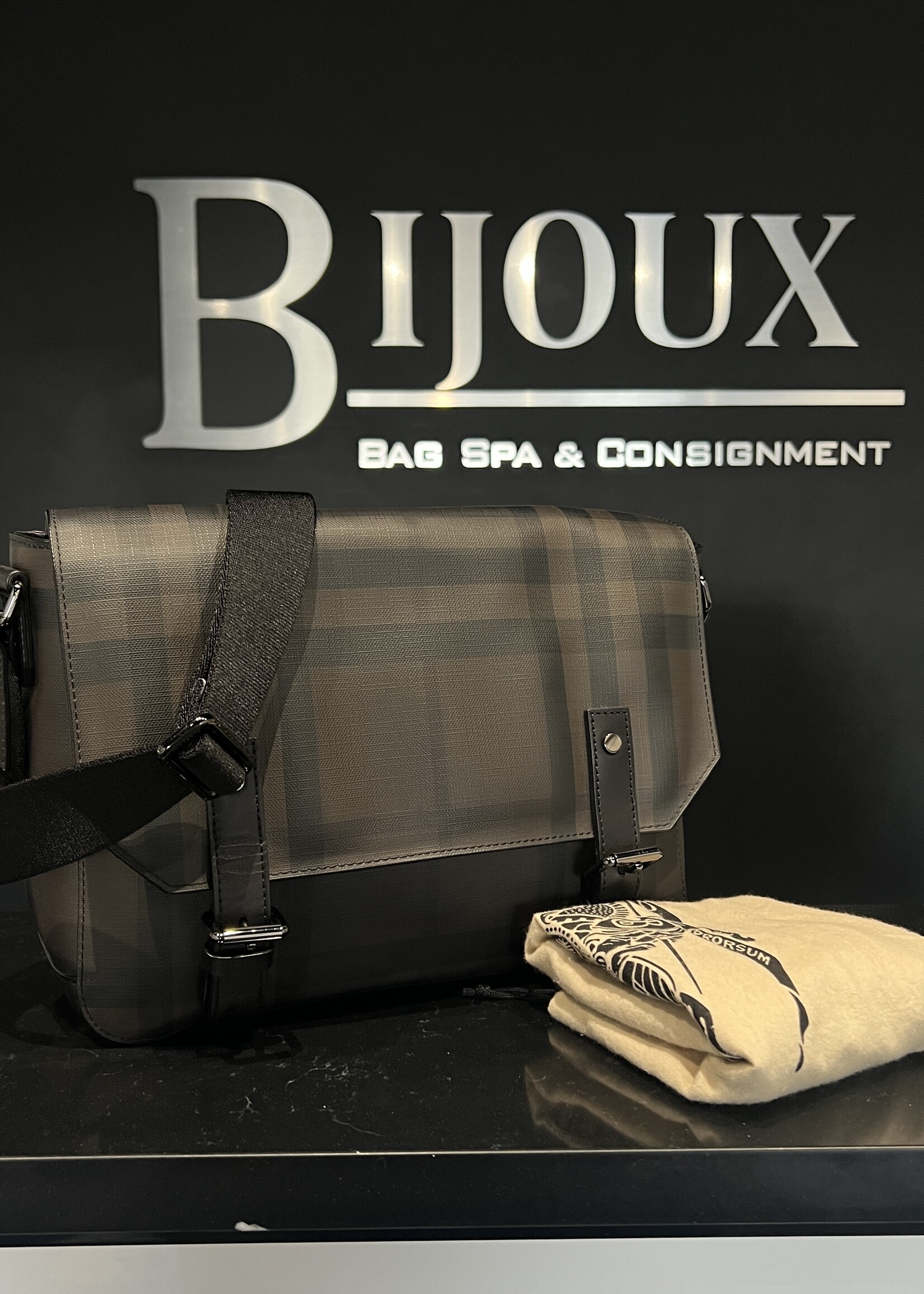 Burberry SOLD - Burberry Grifford Messenger Bag
