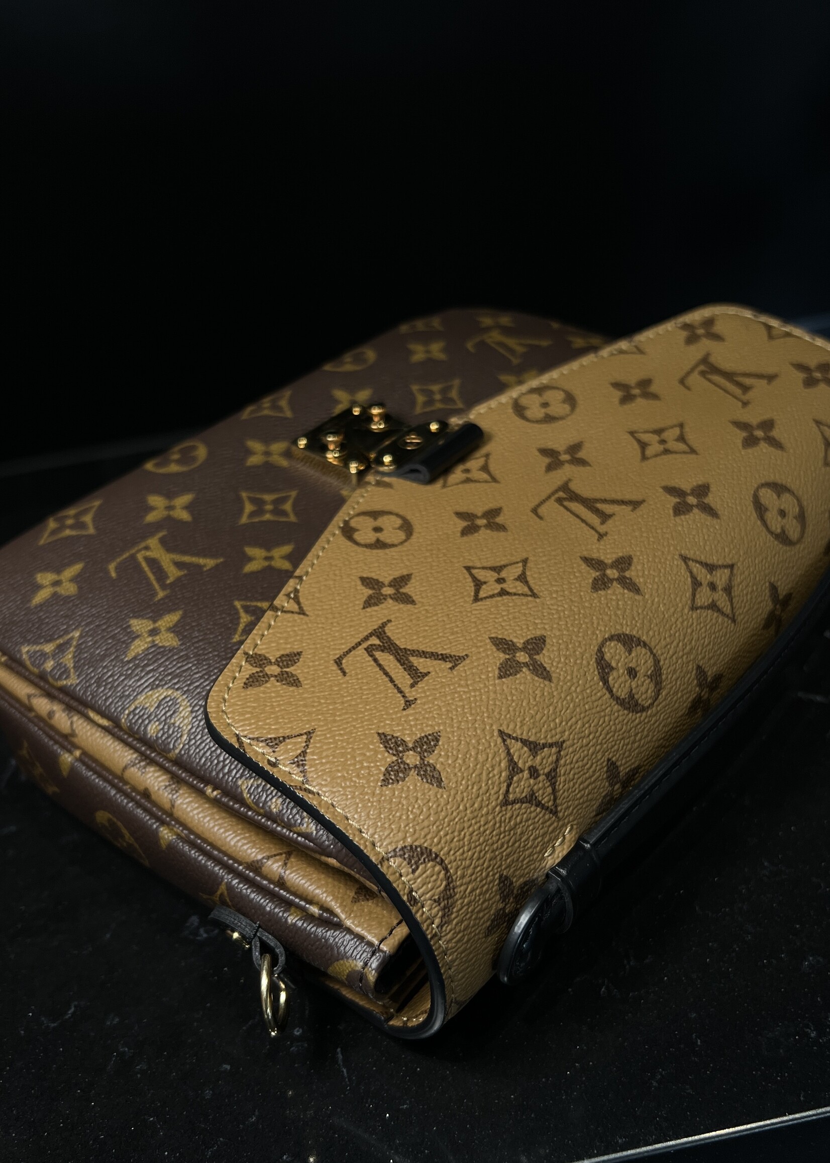 Louis Vuitton SOLD - Louis Vuitton Pochette Metis Reverse
