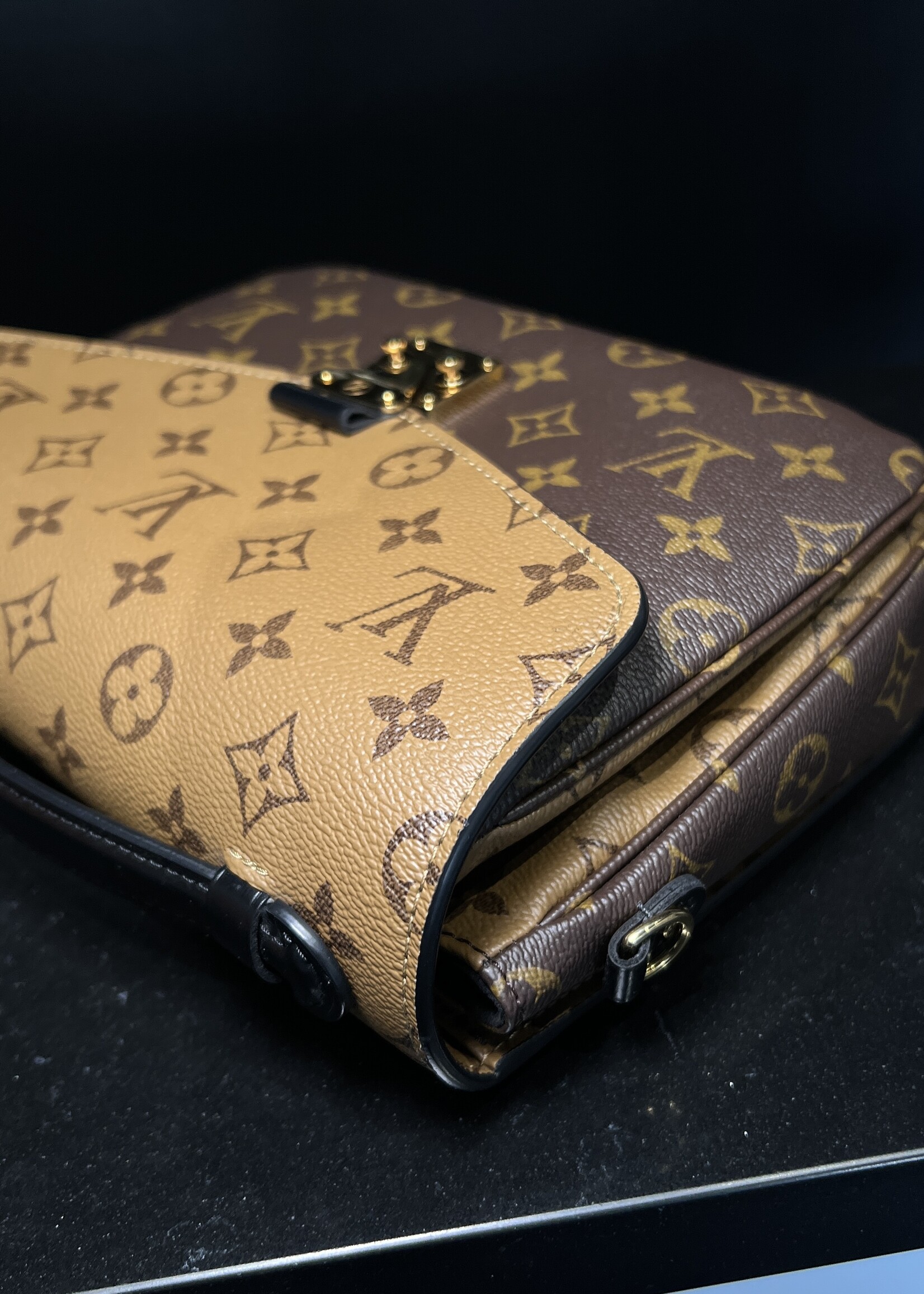 Louis Vuitton SOLD - Louis Vuitton Pochette Metis Reverse