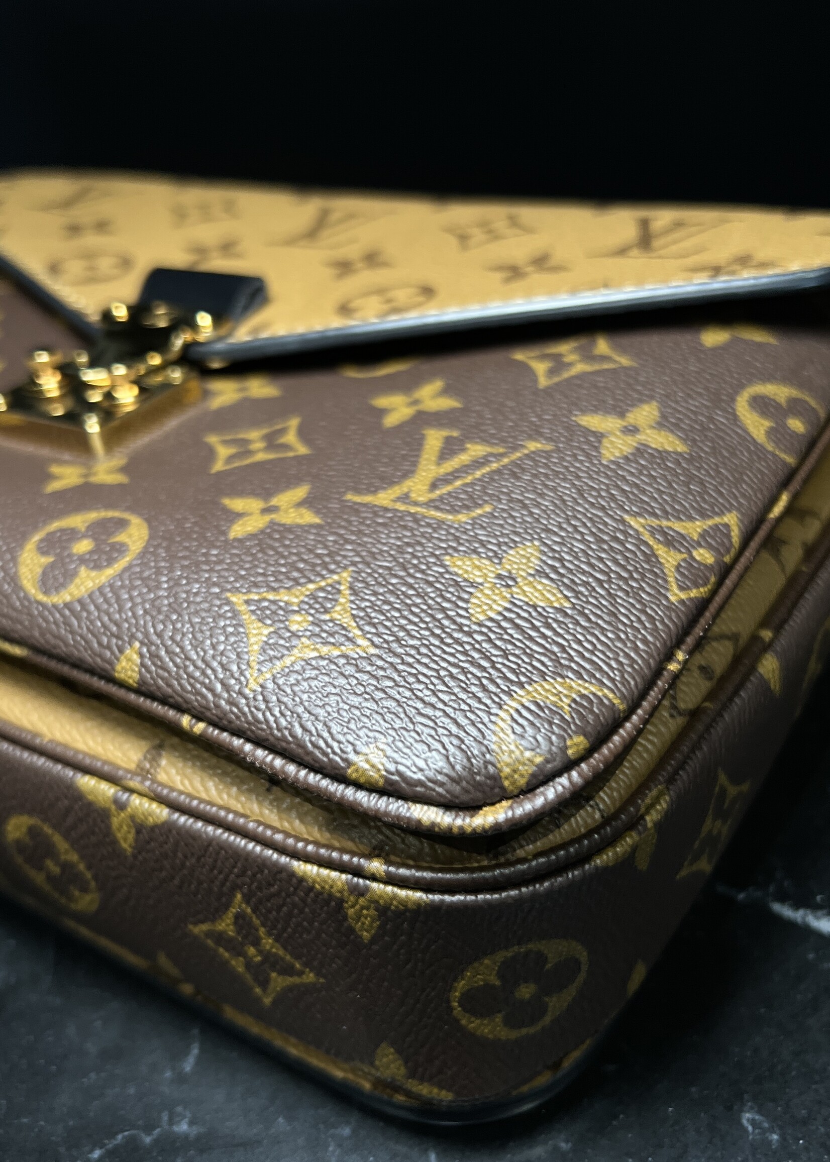 Louis Vuitton SOLD - Louis Vuitton Pochette Metis Reverse