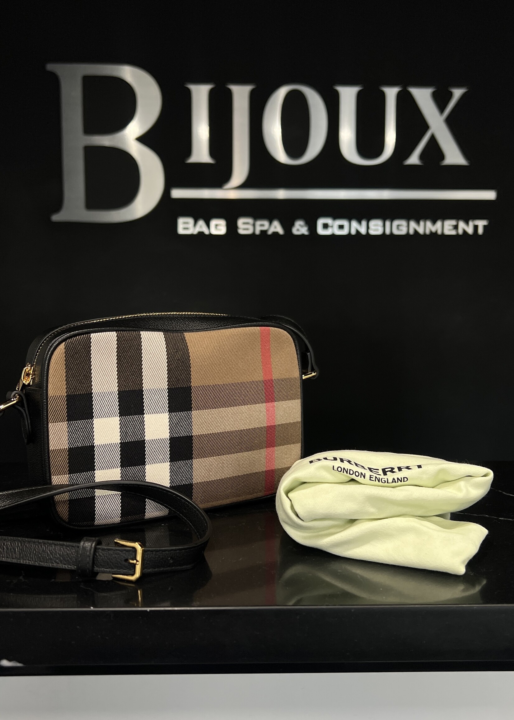 Burberry SOLD - Burberry Nova Check Crossbody