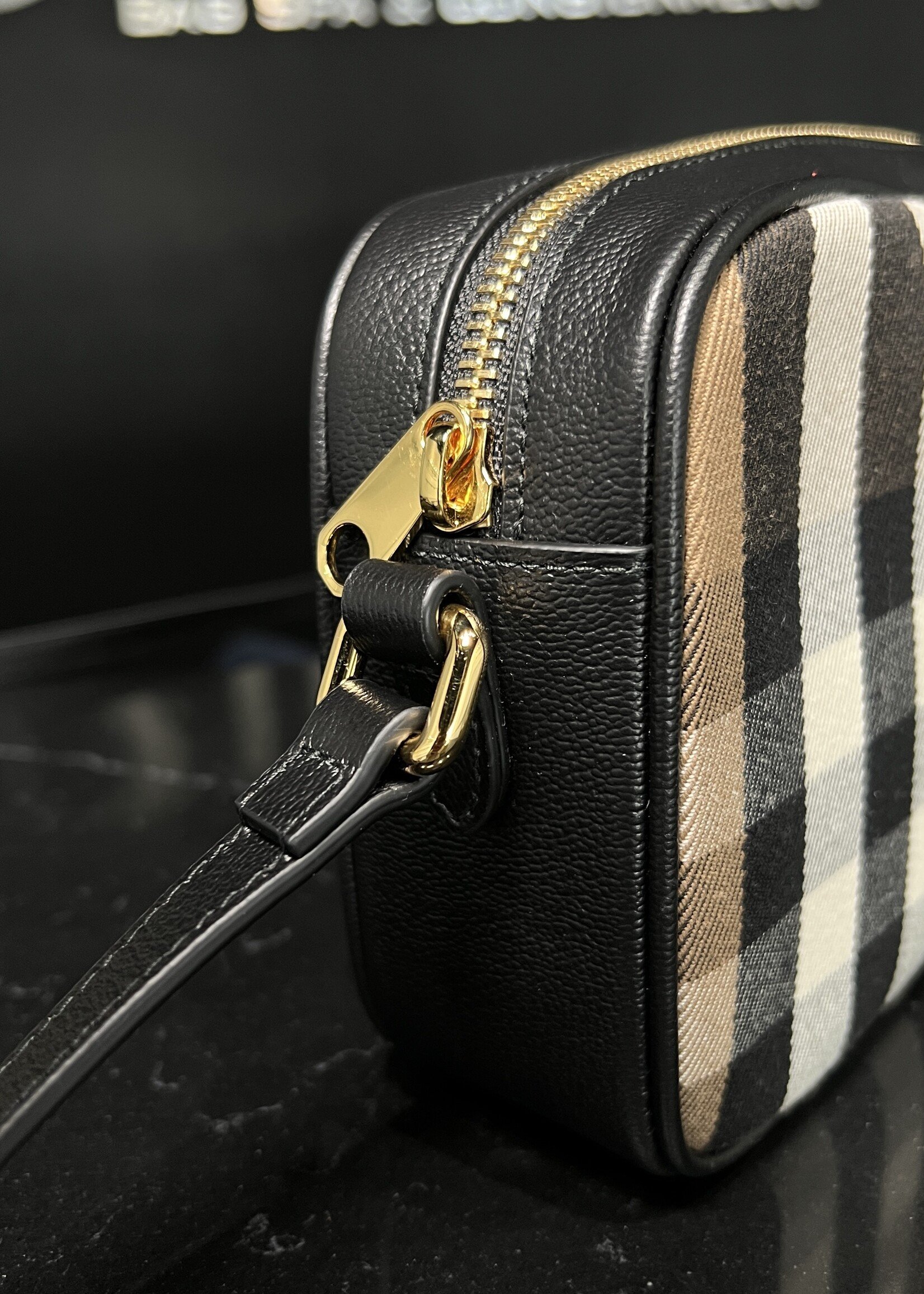 Burberry Burberry Nova Check Crossbody