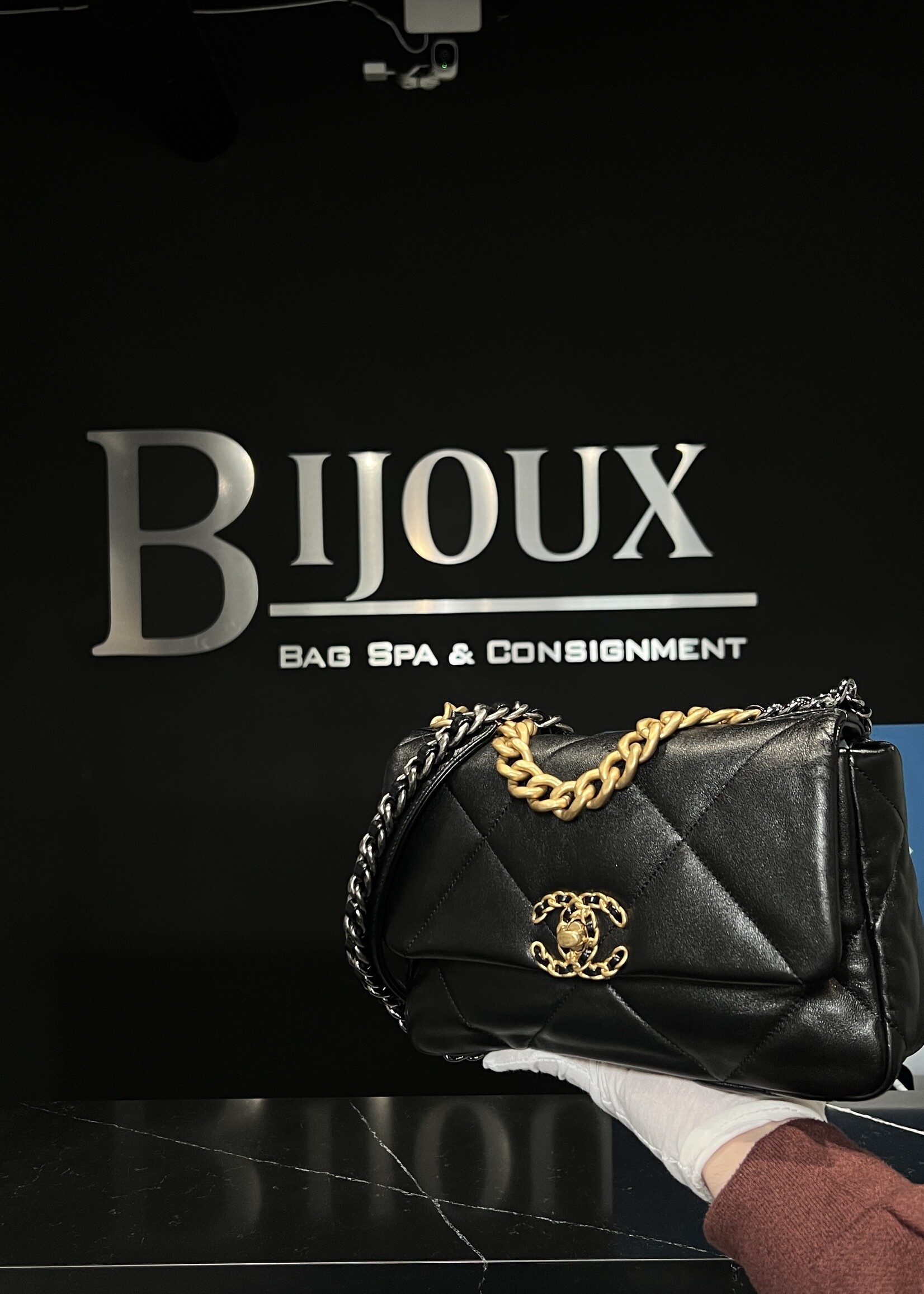 Chanel Chanel Lambskin Quilted Medium 19 Flap Black