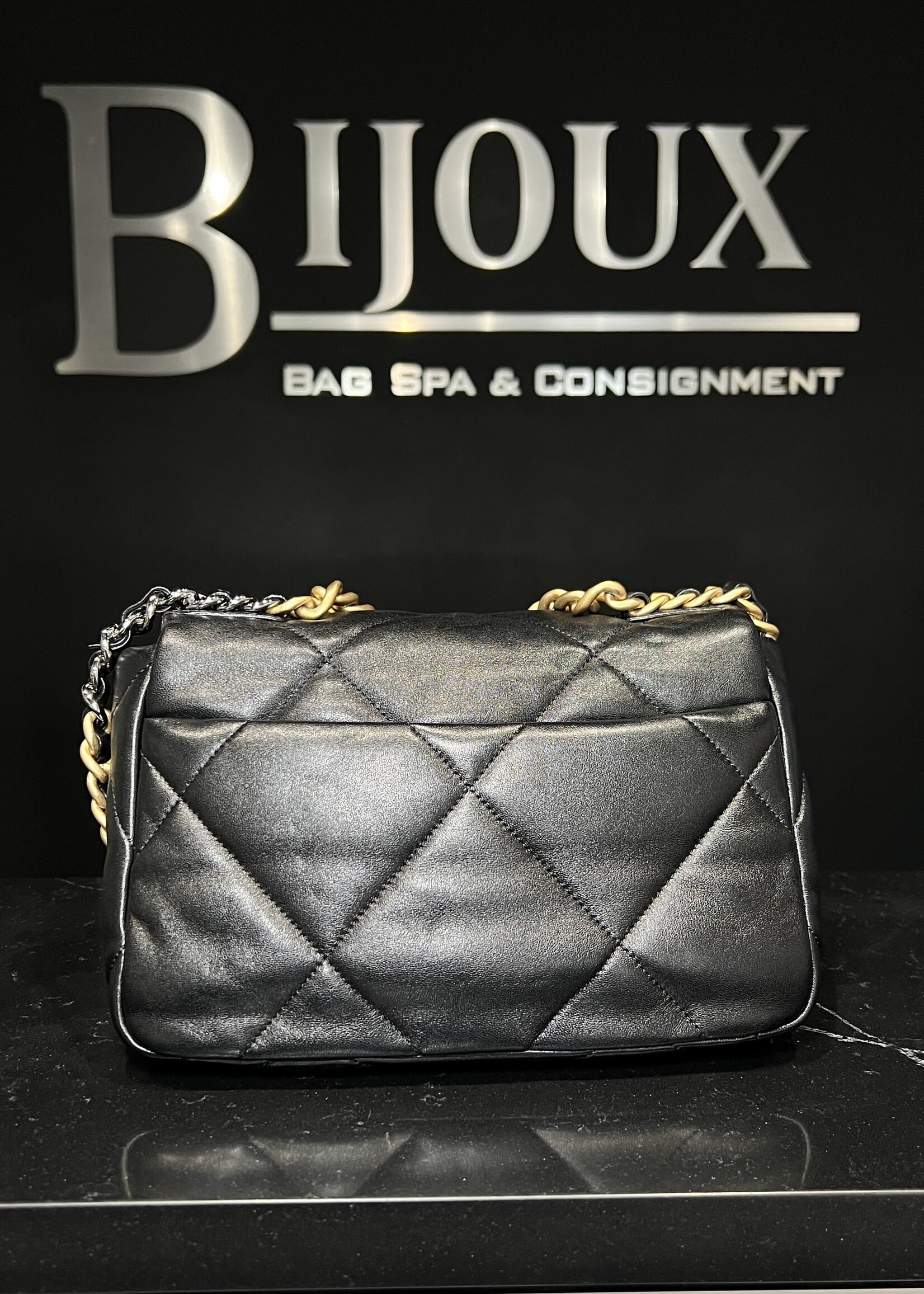 Chanel Chanel Lambskin Quilted Medium 19 Flap Black