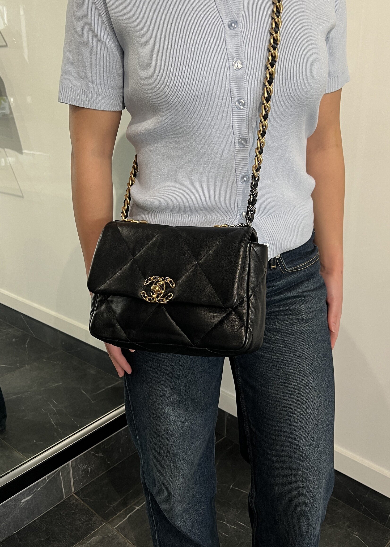 Chanel Chanel Lambskin Quilted Medium 19 Flap Black