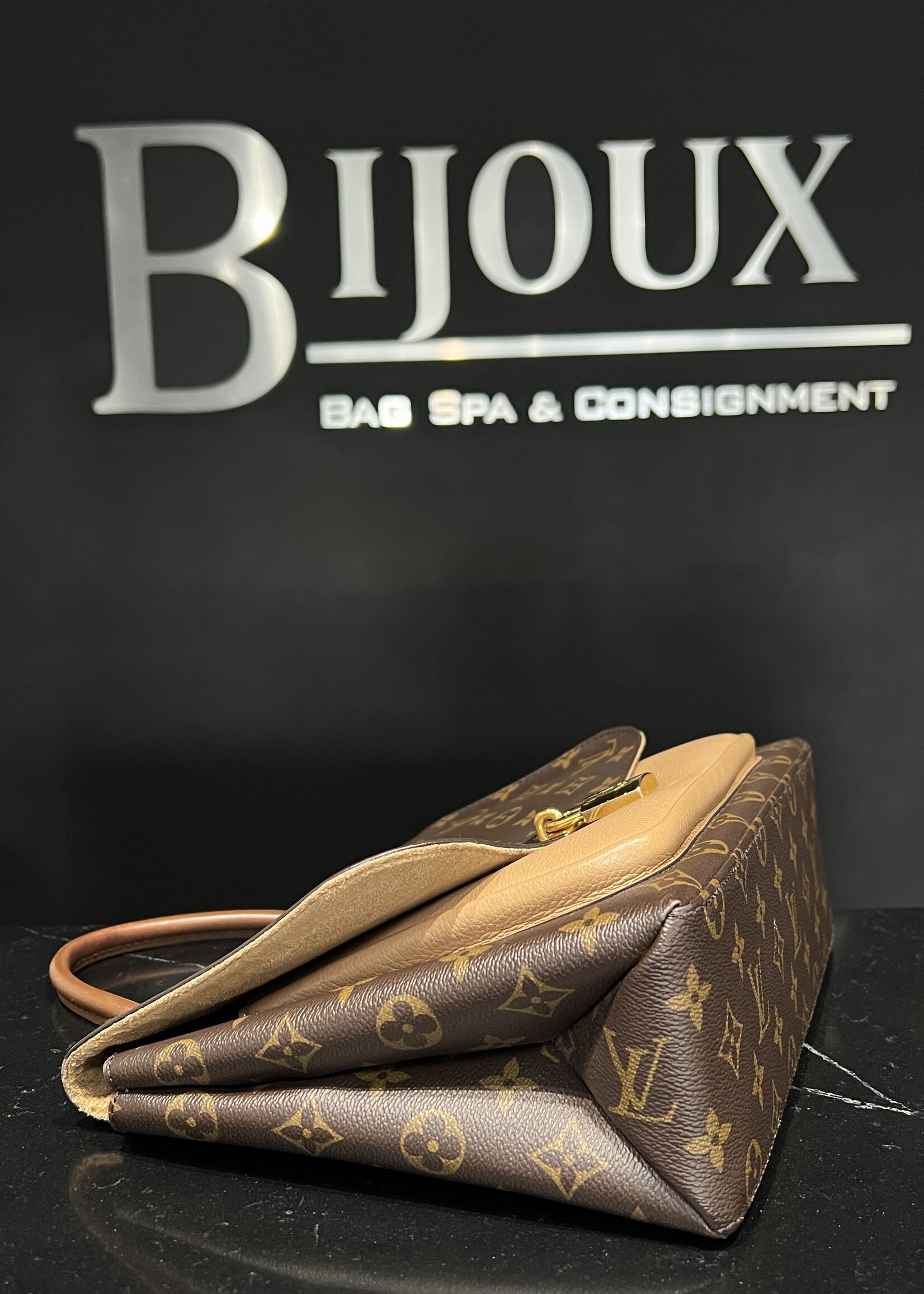 Louis Vuitton Louis Vuitton Marignan