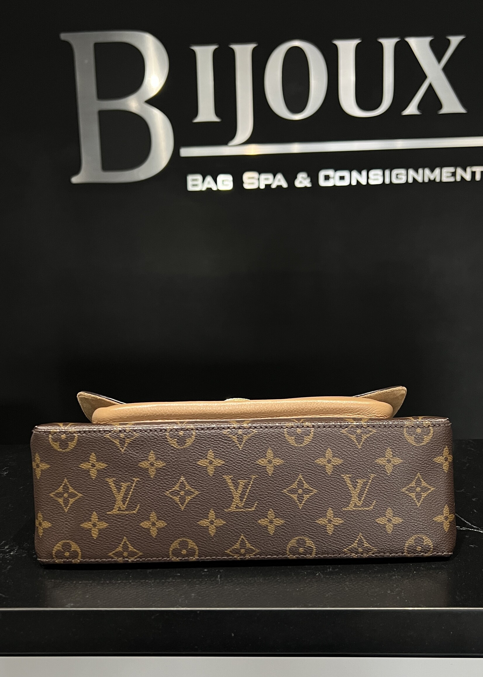 Louis Vuitton Louis Vuitton Marignan