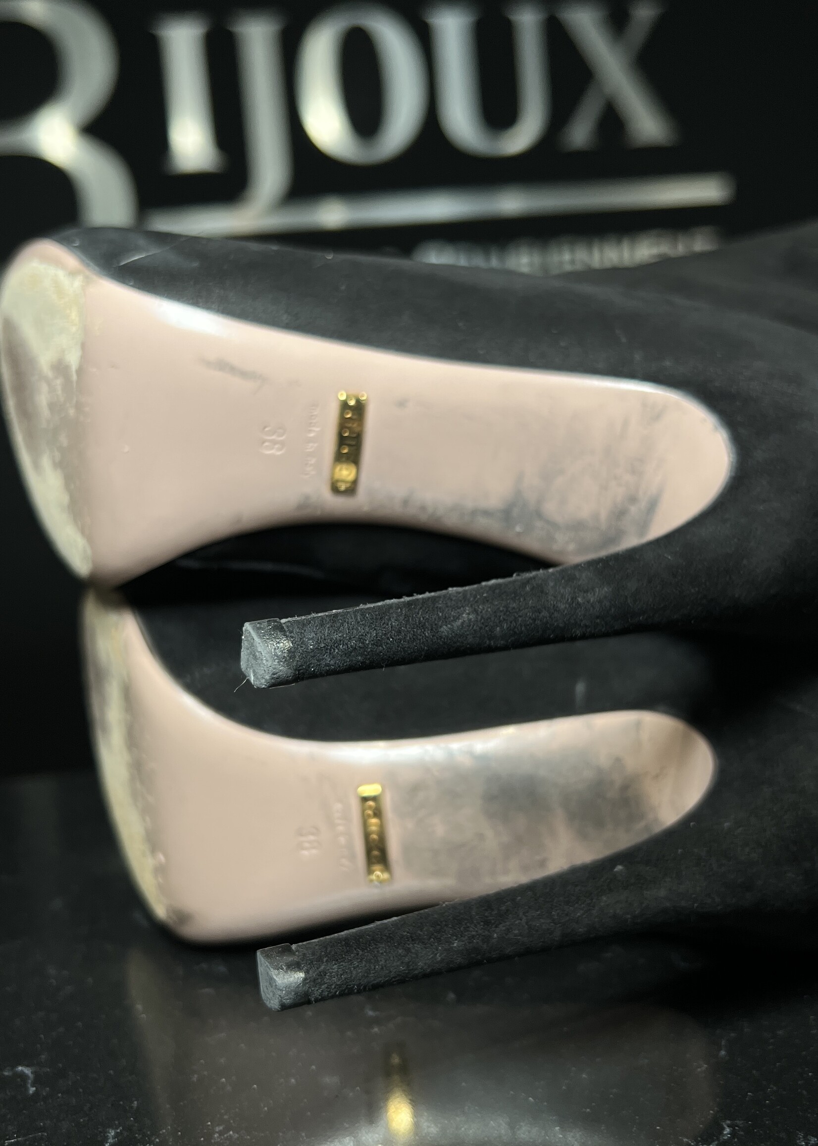 Gucci Gucci Knee High Suede Boots 38