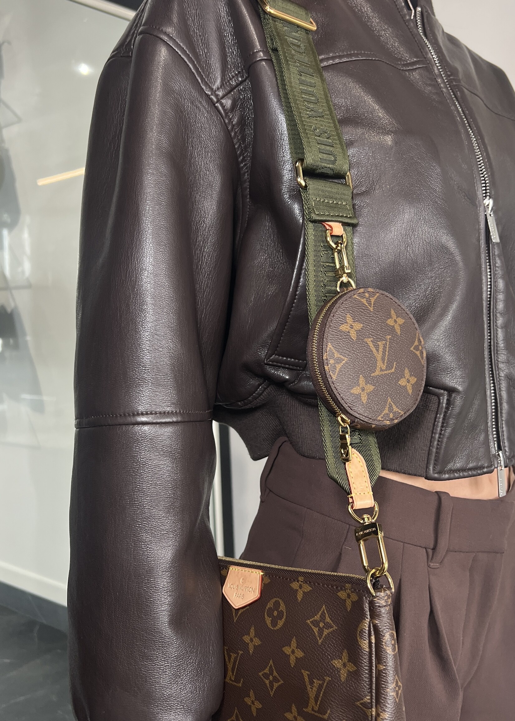 Louis Vuitton Louis Vuitton Multi Pochette