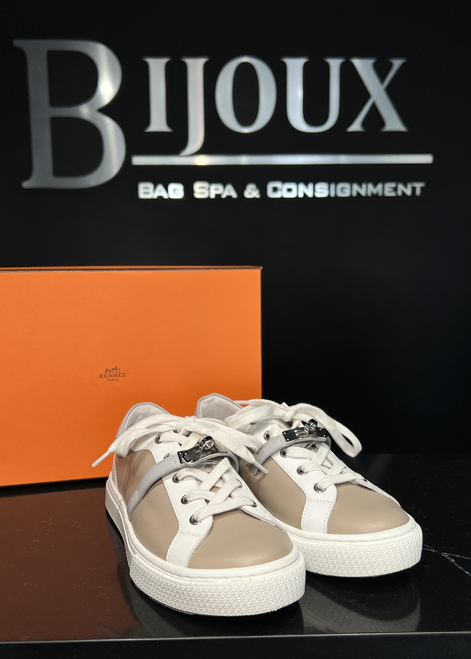 Hermes Hermes Day Sneakers 38