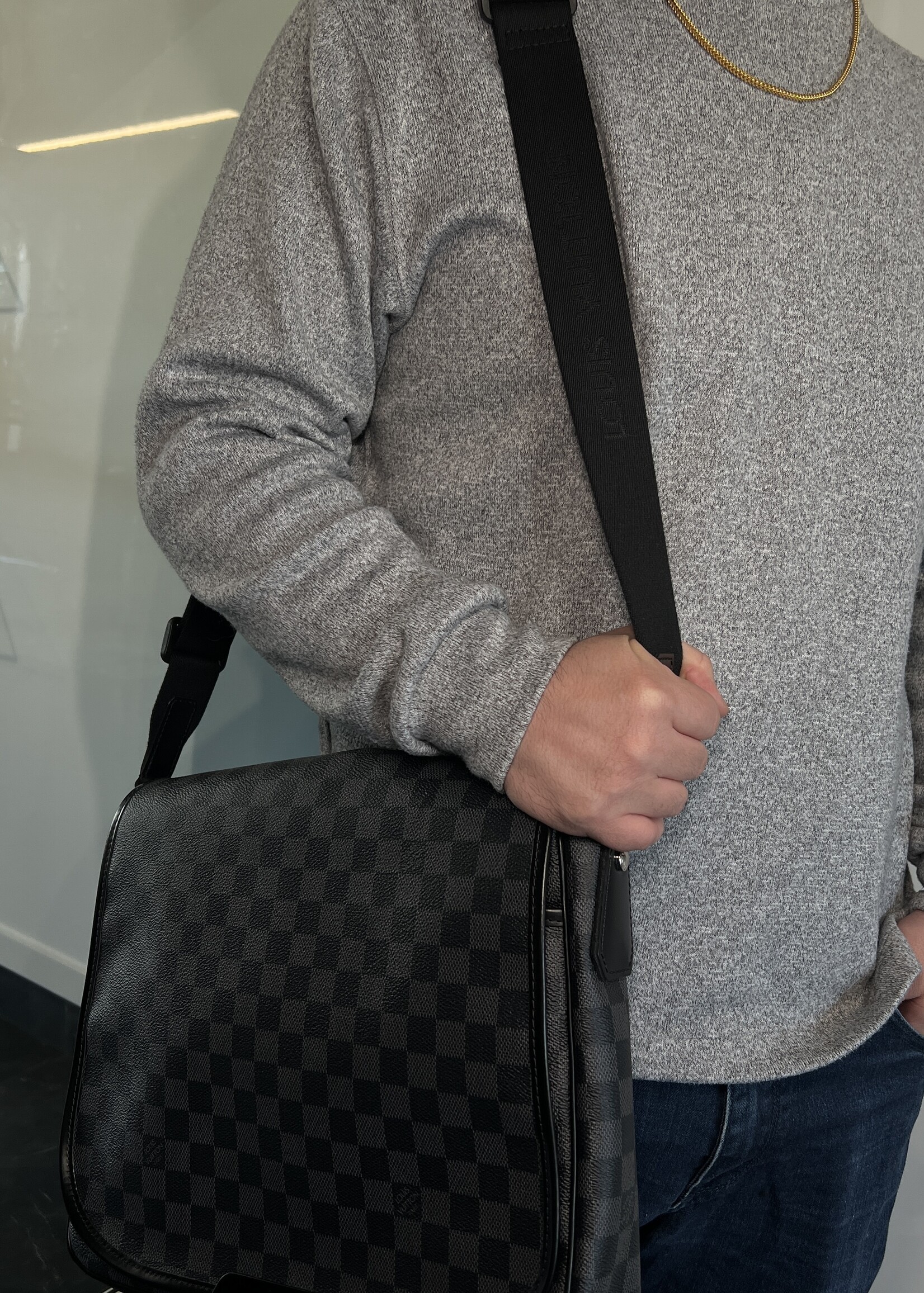 Louis Vuitton Louis Vuitton Daniel MM