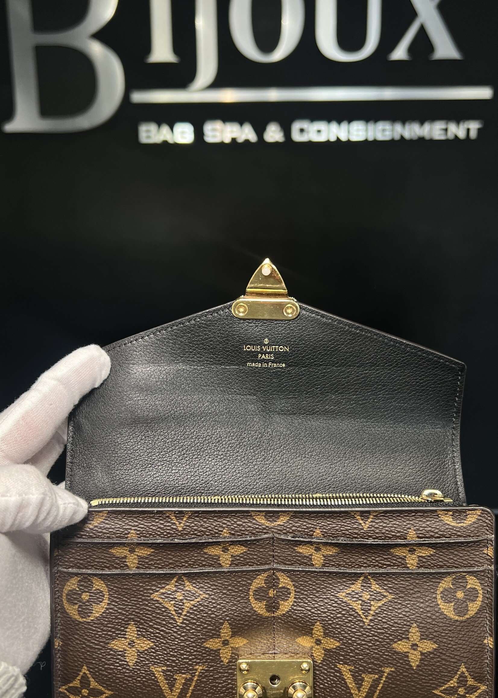 Louis Vuitton Louis Vuitton Pallas Wallet Noir