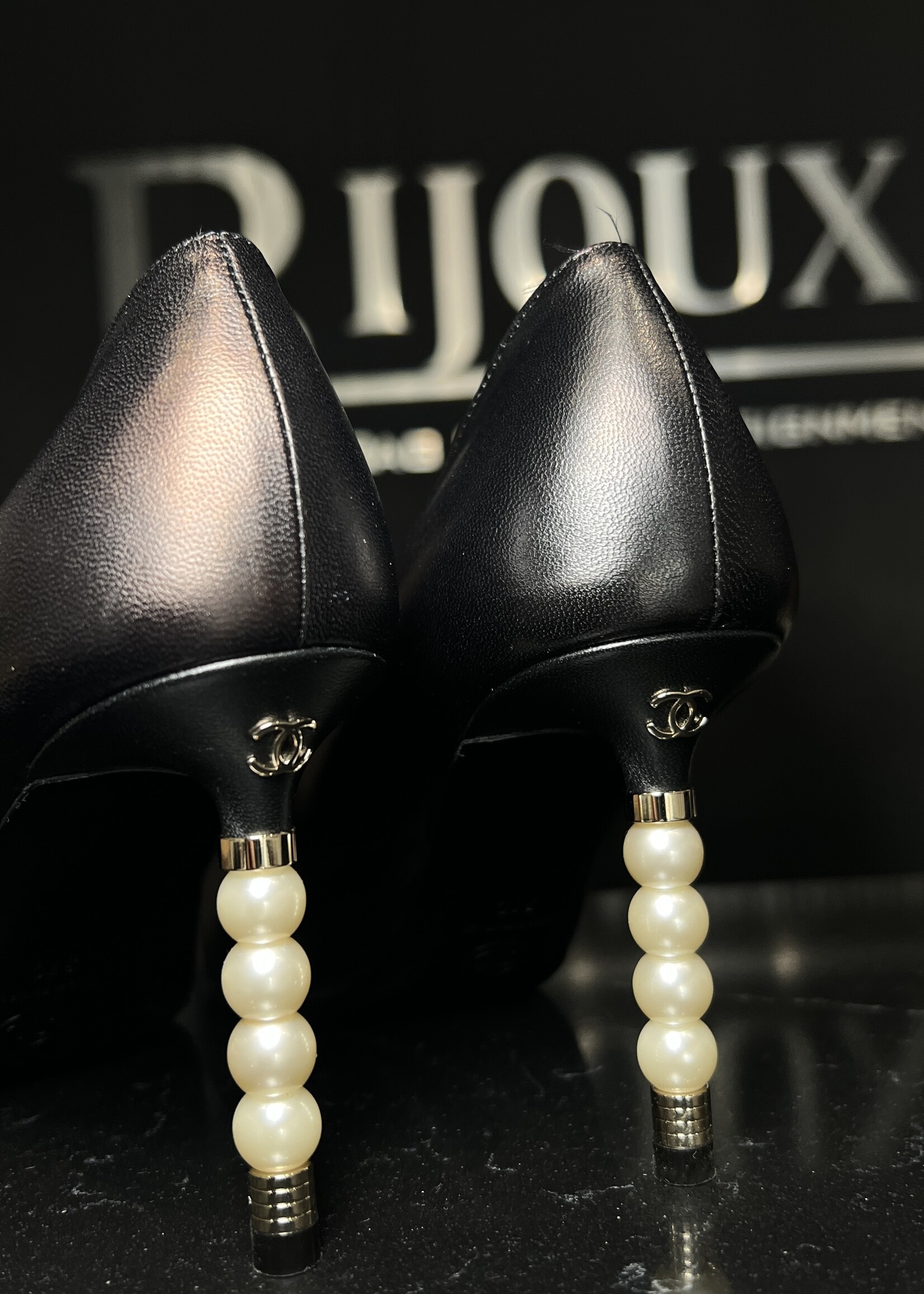Chanel SOLD- Chanel Pumps Pearl Heel - 37