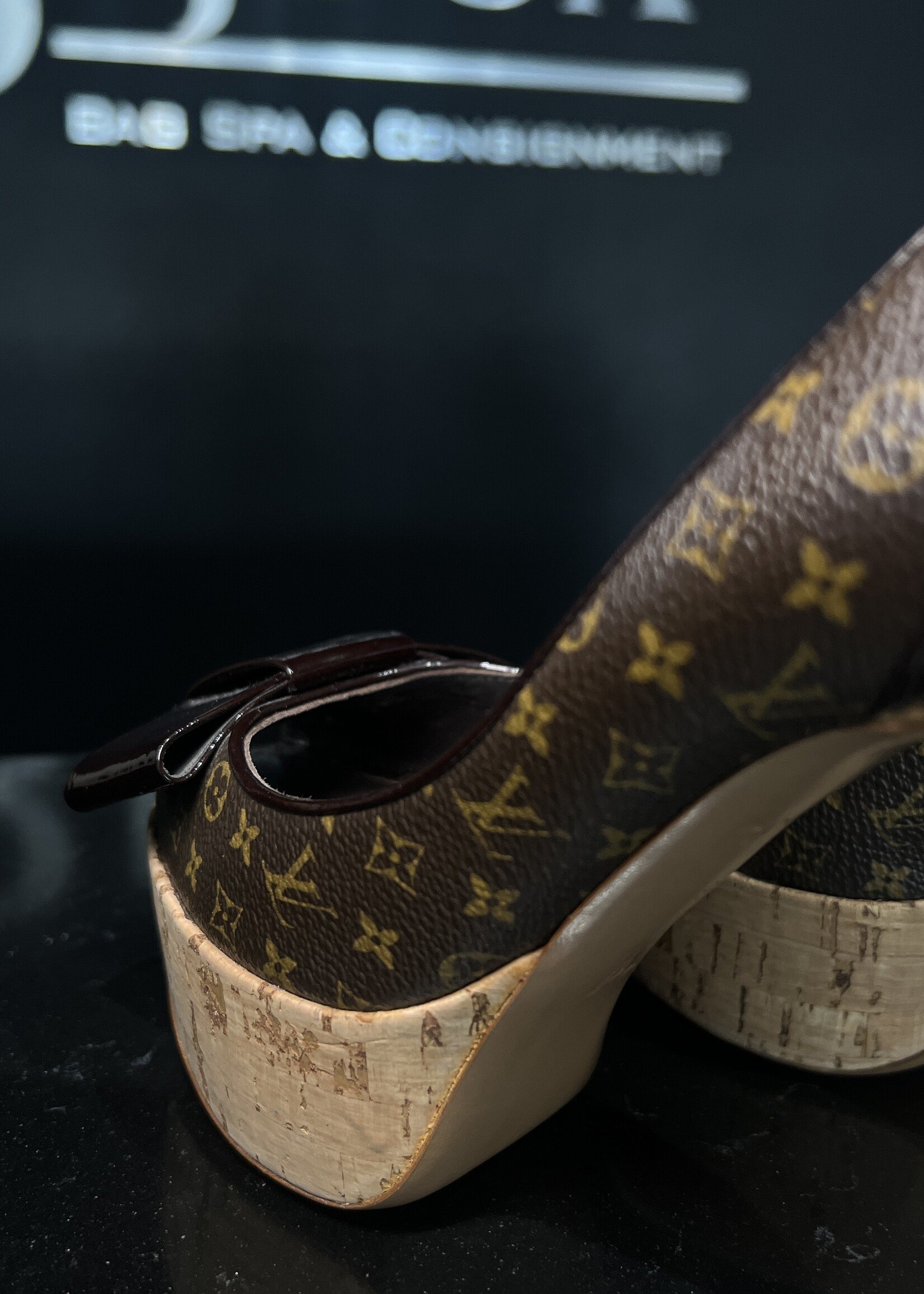 Louis Vuitton Louis Vuitton Monogram Canvas Rivoli Cork Pumps 36