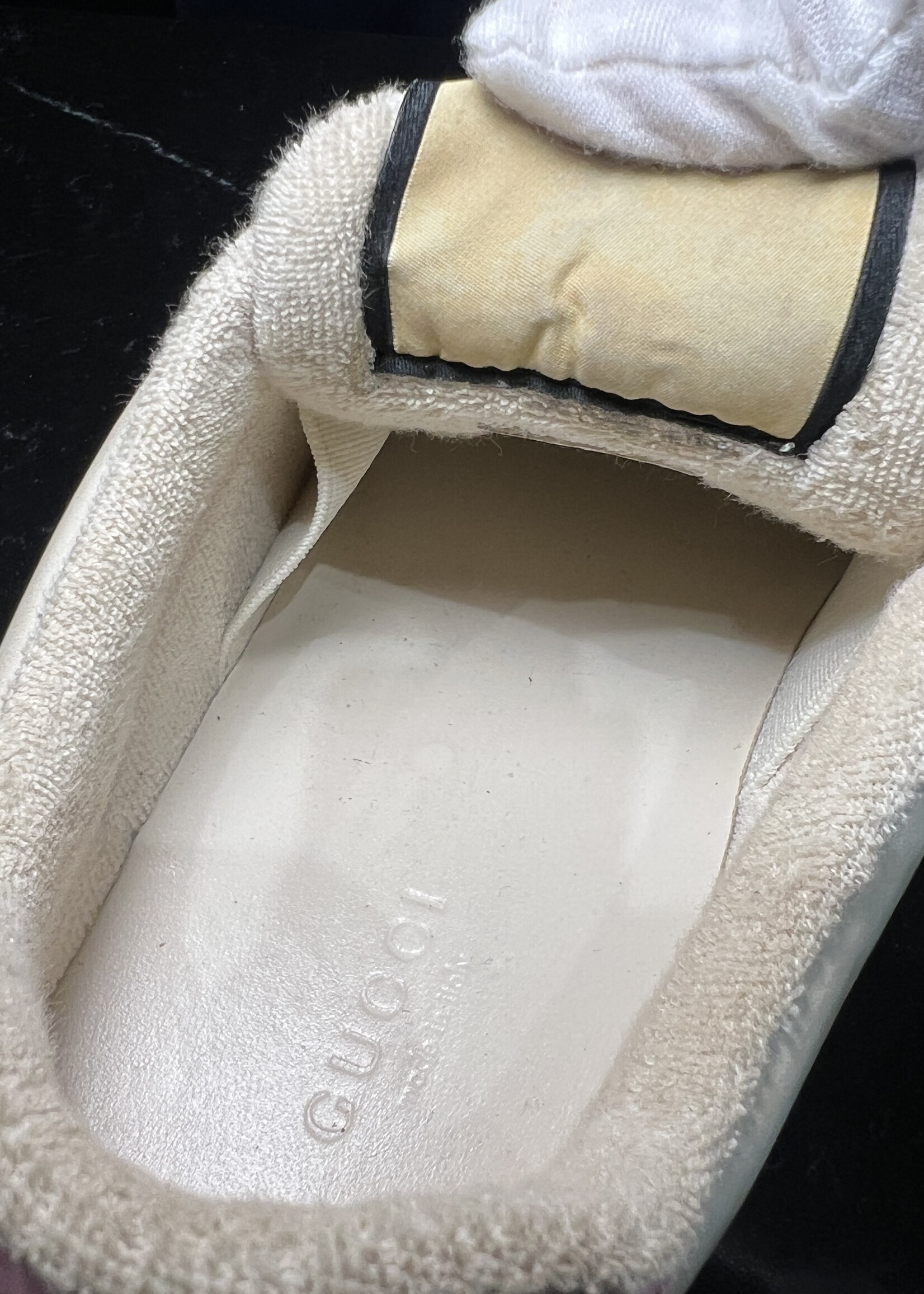 Gucci Gucci GG Crystal Sneakers