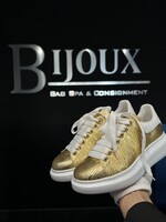 Alexander McQueen Alexander McQueen Gold Sneakers 36