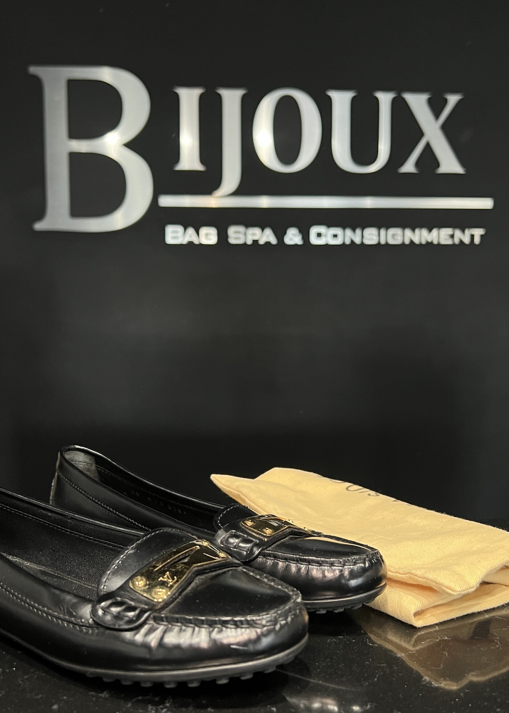 Louis Vuitton Louis Vuitton Penny Loafers - 38