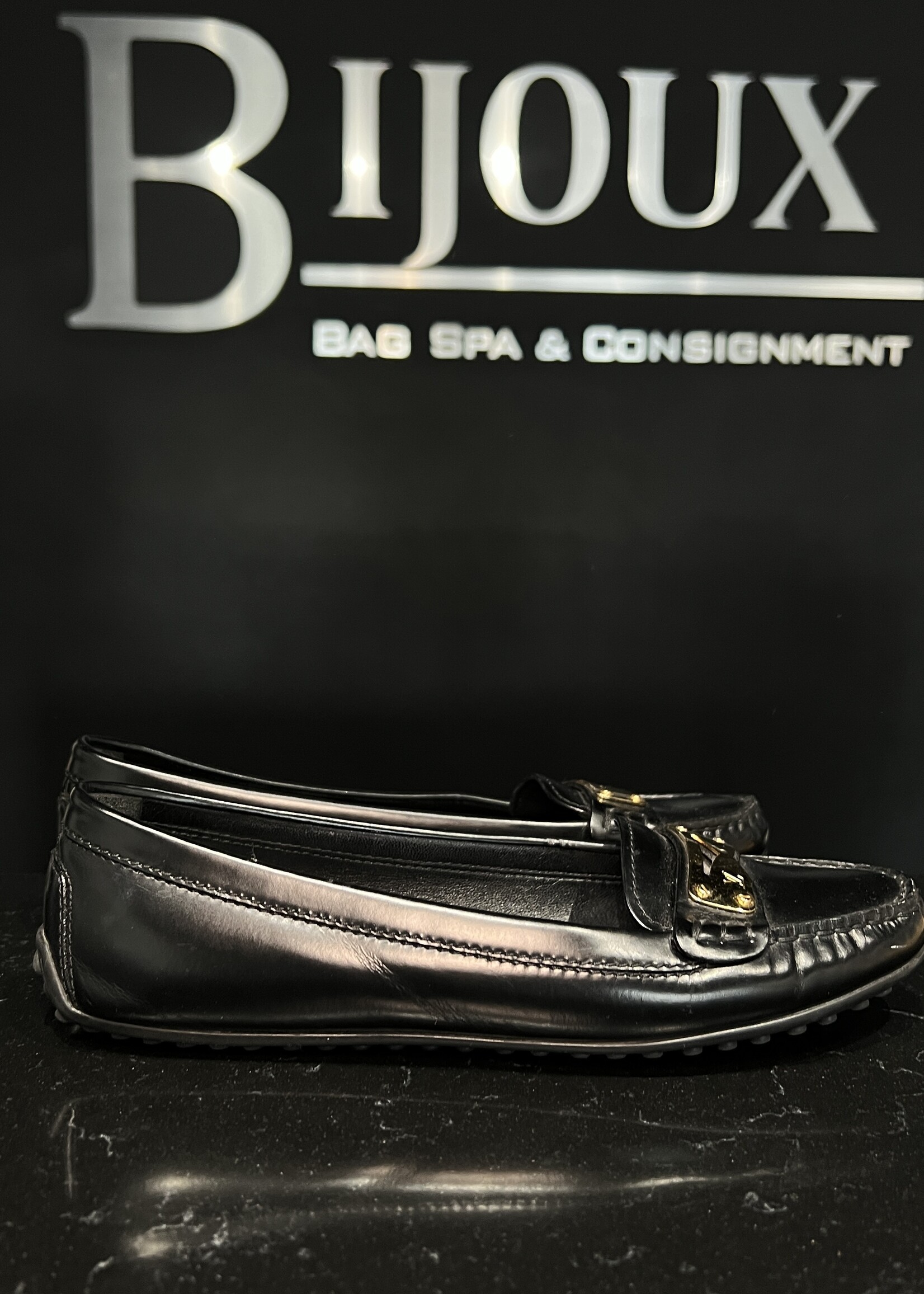 Louis Vuitton Louis Vuitton Penny Loafers - 38