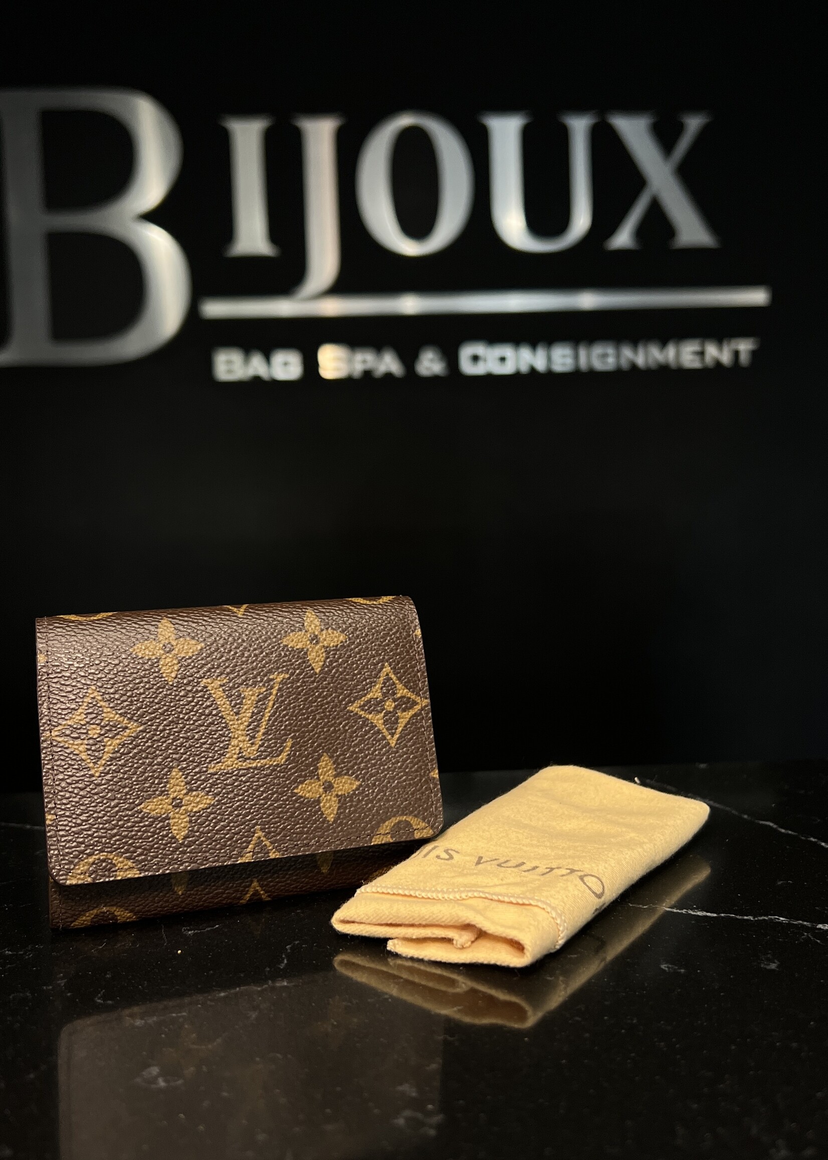 Louis Vuitton SOLD- Louis Vuitton Envelope Monogram CardHolder