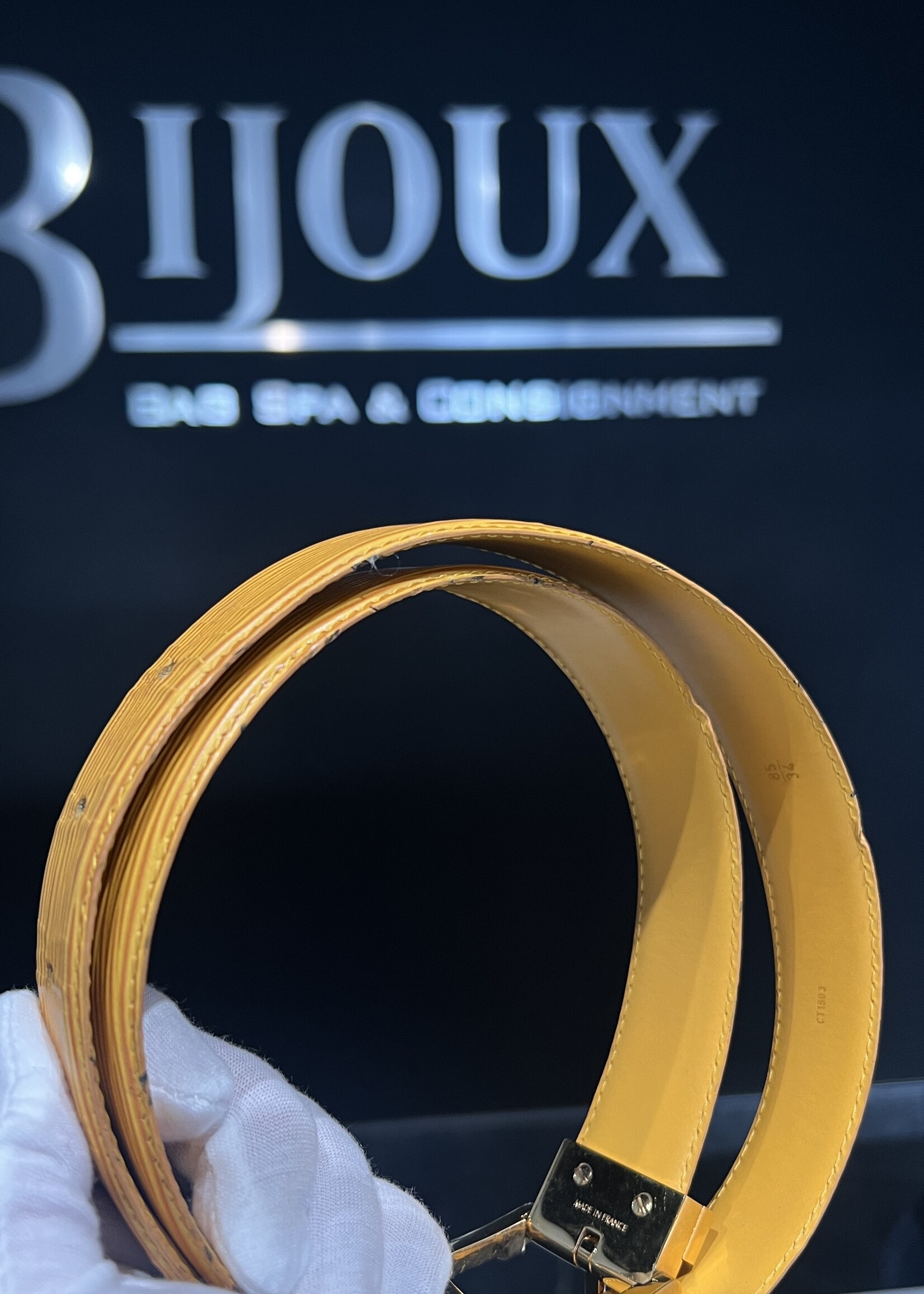 Louis Vuitton Louis Vuitton Epi Belt 85