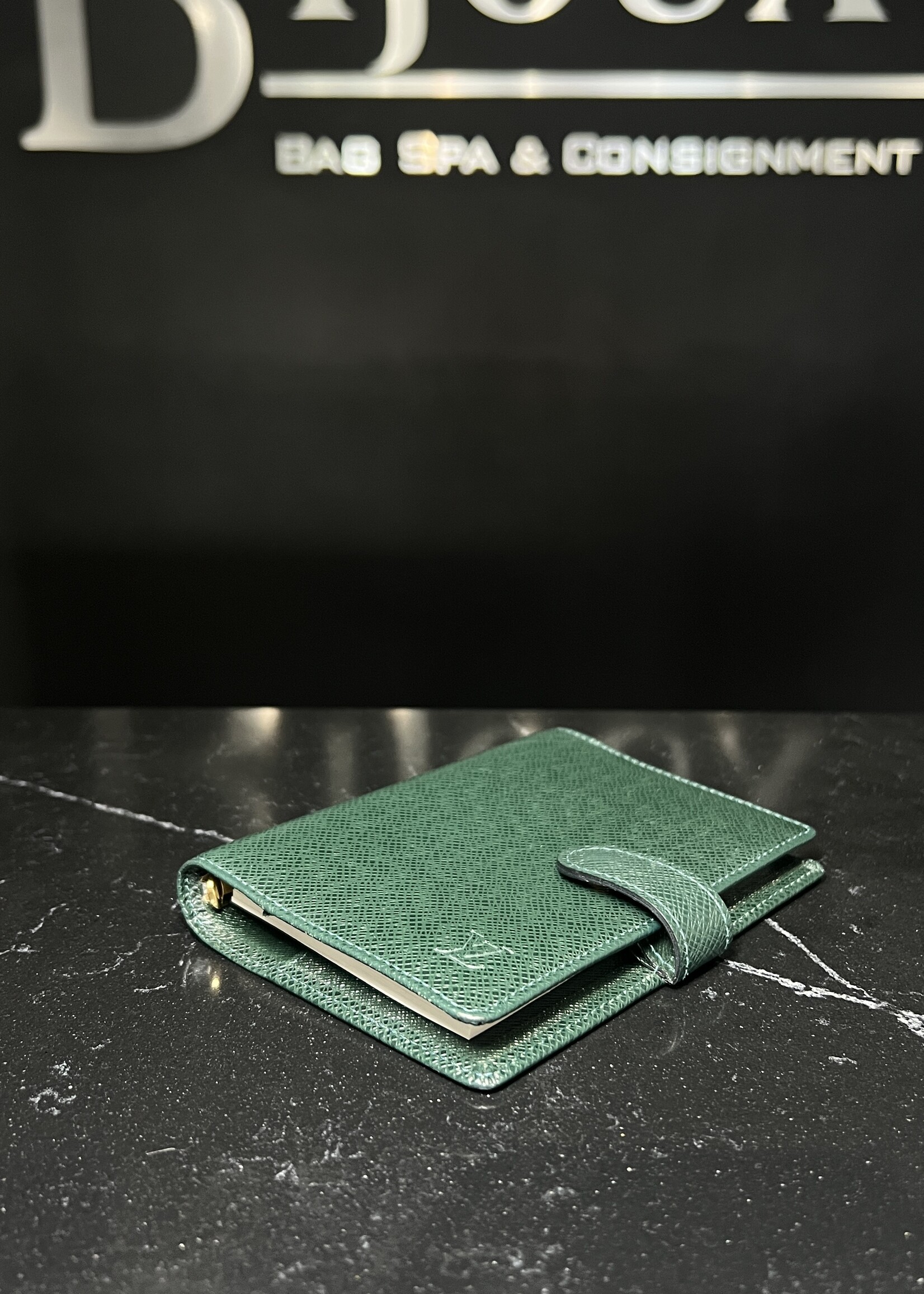 Louis Vuitton Louis Vuitton Green Ring Agenda PM