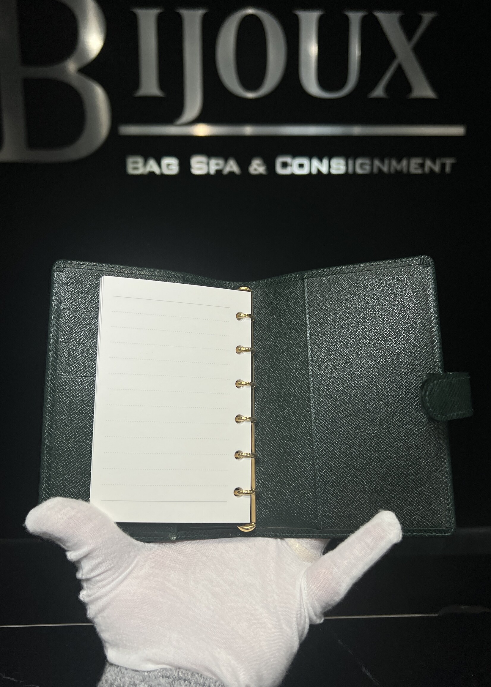 Louis Vuitton Louis Vuitton Green Ring Agenda PM