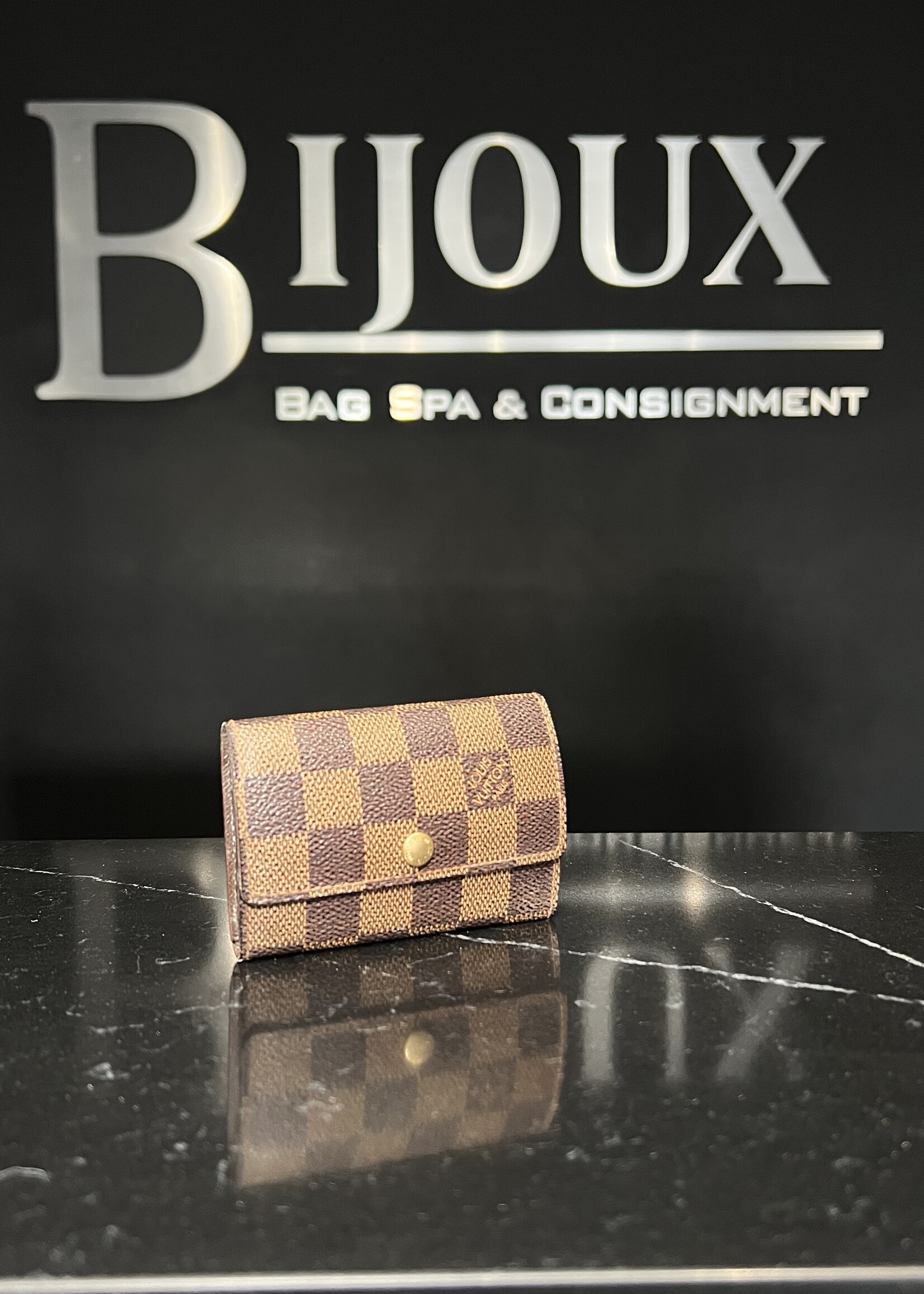 Louis Vuitton SOLD- Louis Vuitton Damier Ebene 6 Key Holder