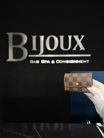 Louis Vuitton SOLD- Louis Vuitton Damier Ebene  6 Key Holder